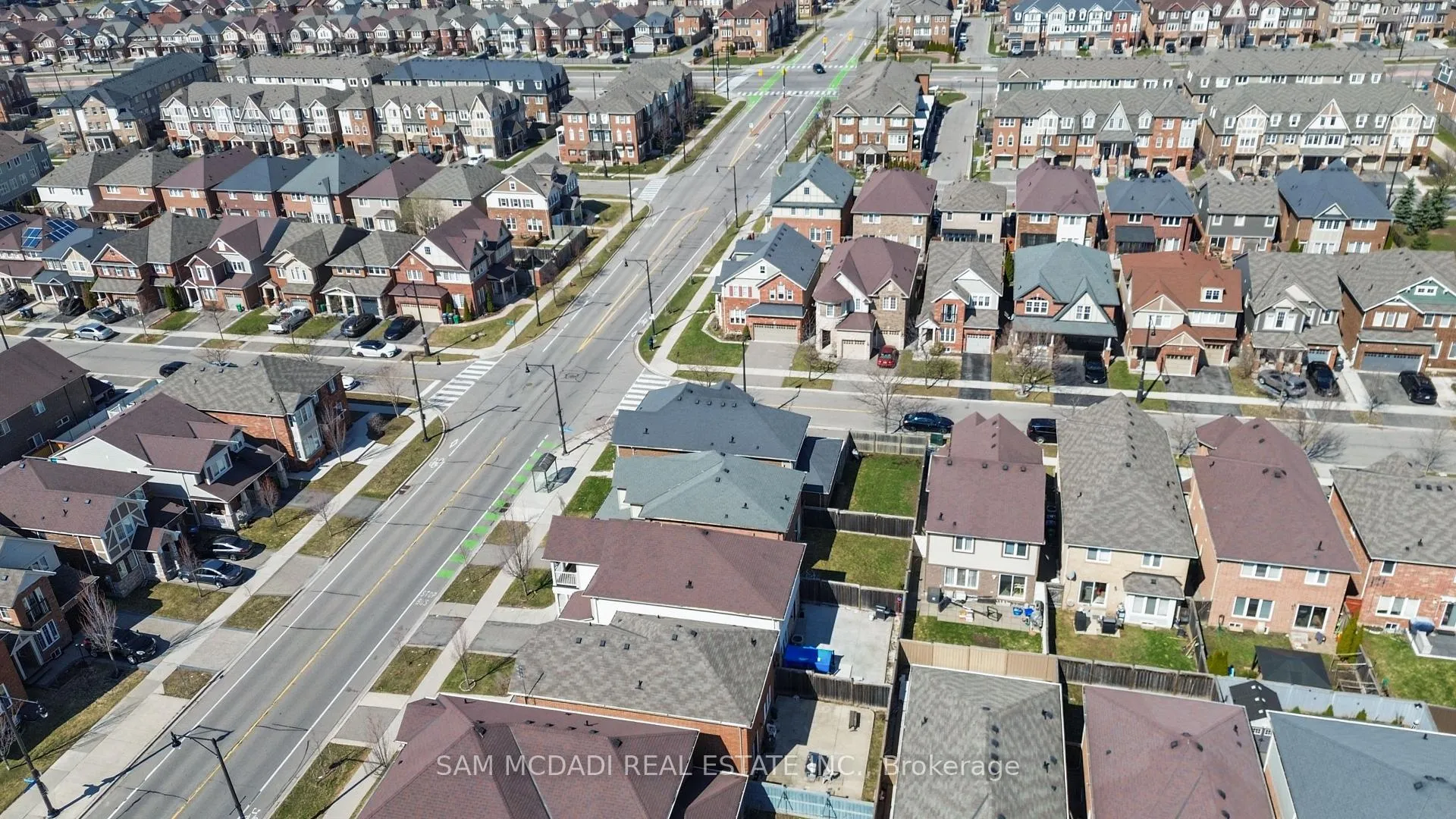 Photo 42 of 35 Haverty Trail, Brampton, Northwest Brampton — HOMEH