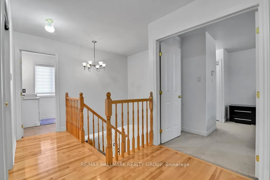 Photo 18 of 702 Mud Creek Crescent, Ottawa, Riverside South/Gloucester Glen — HOMEH