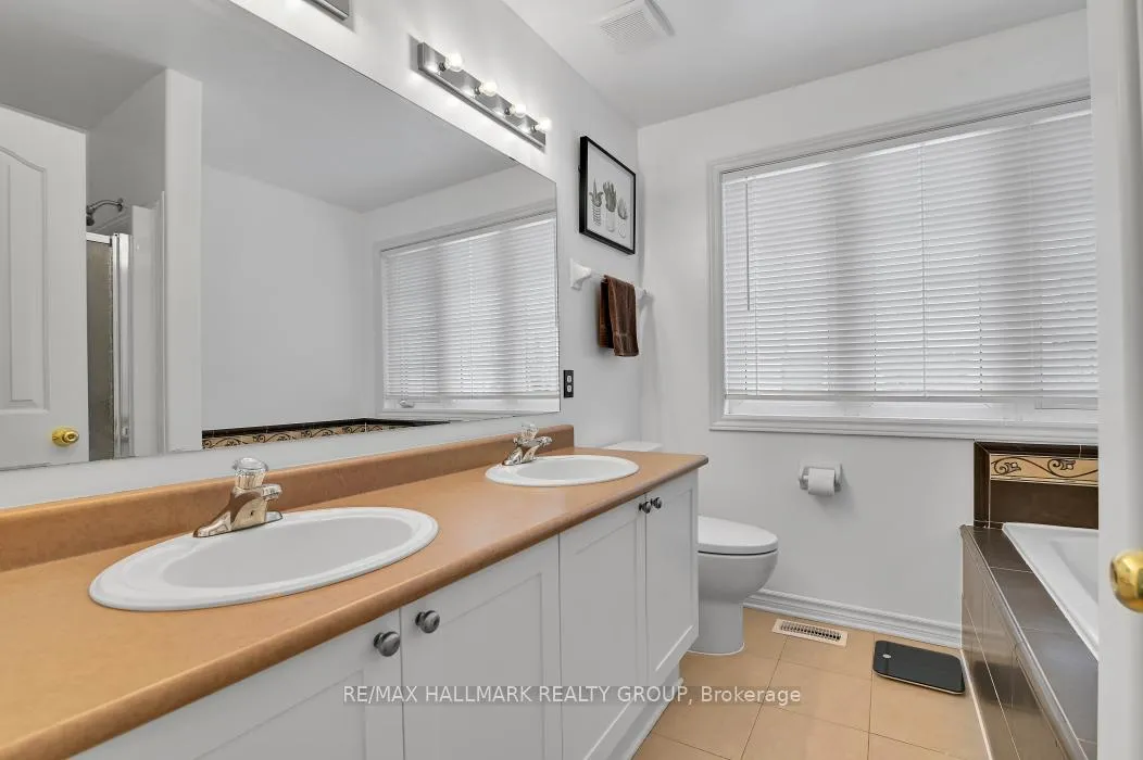 Photo 22 of 702 Mud Creek Crescent, Ottawa, Riverside South/Gloucester Glen — HOMEH