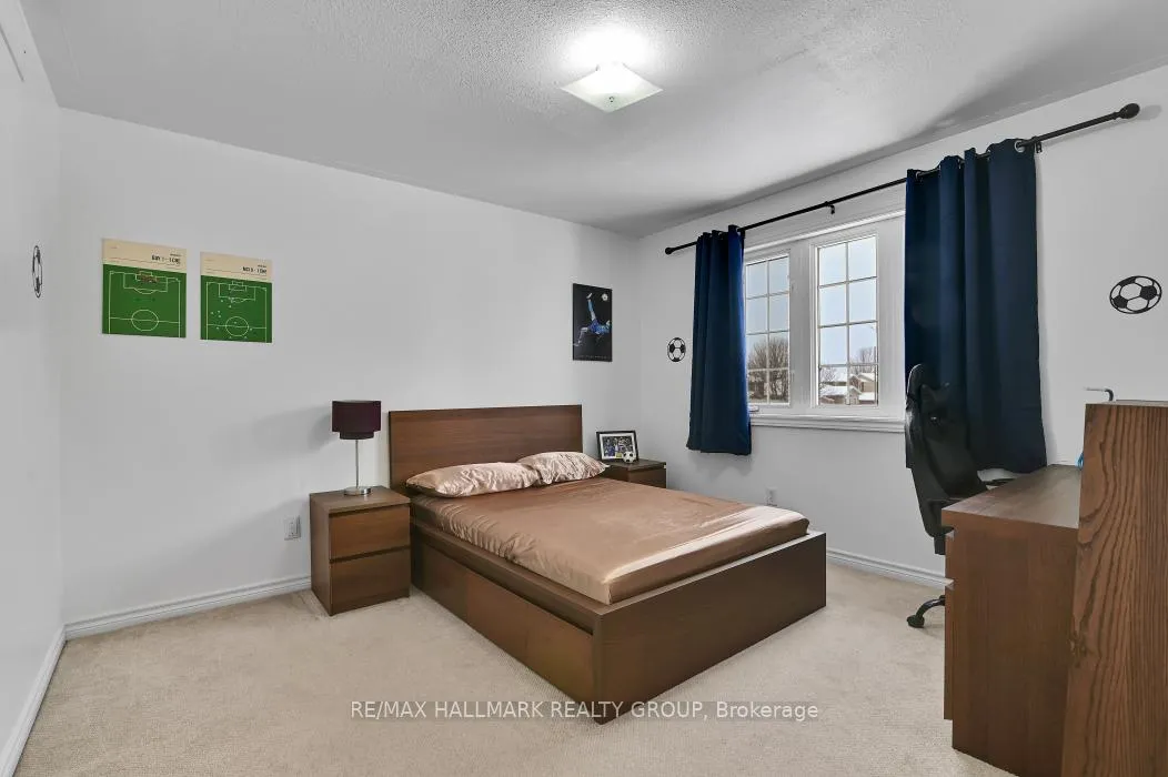 Photo 25 of 702 Mud Creek Crescent, Ottawa, Riverside South/Gloucester Glen — HOMEH