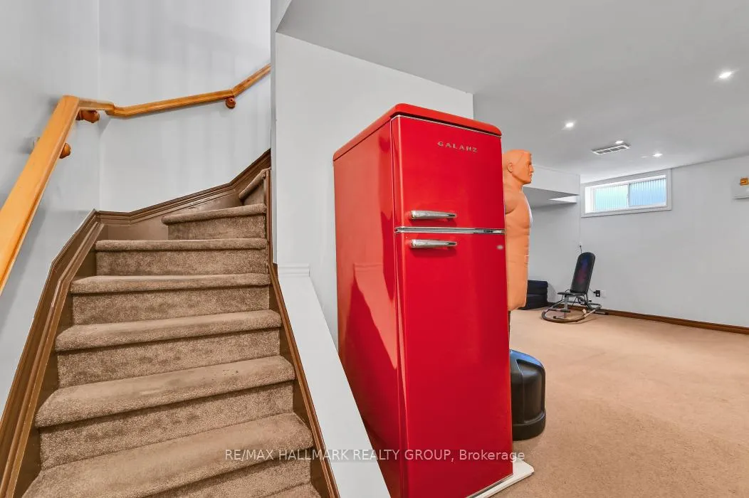 Photo 27 of 702 Mud Creek Crescent, Ottawa, Riverside South/Gloucester Glen — HOMEH
