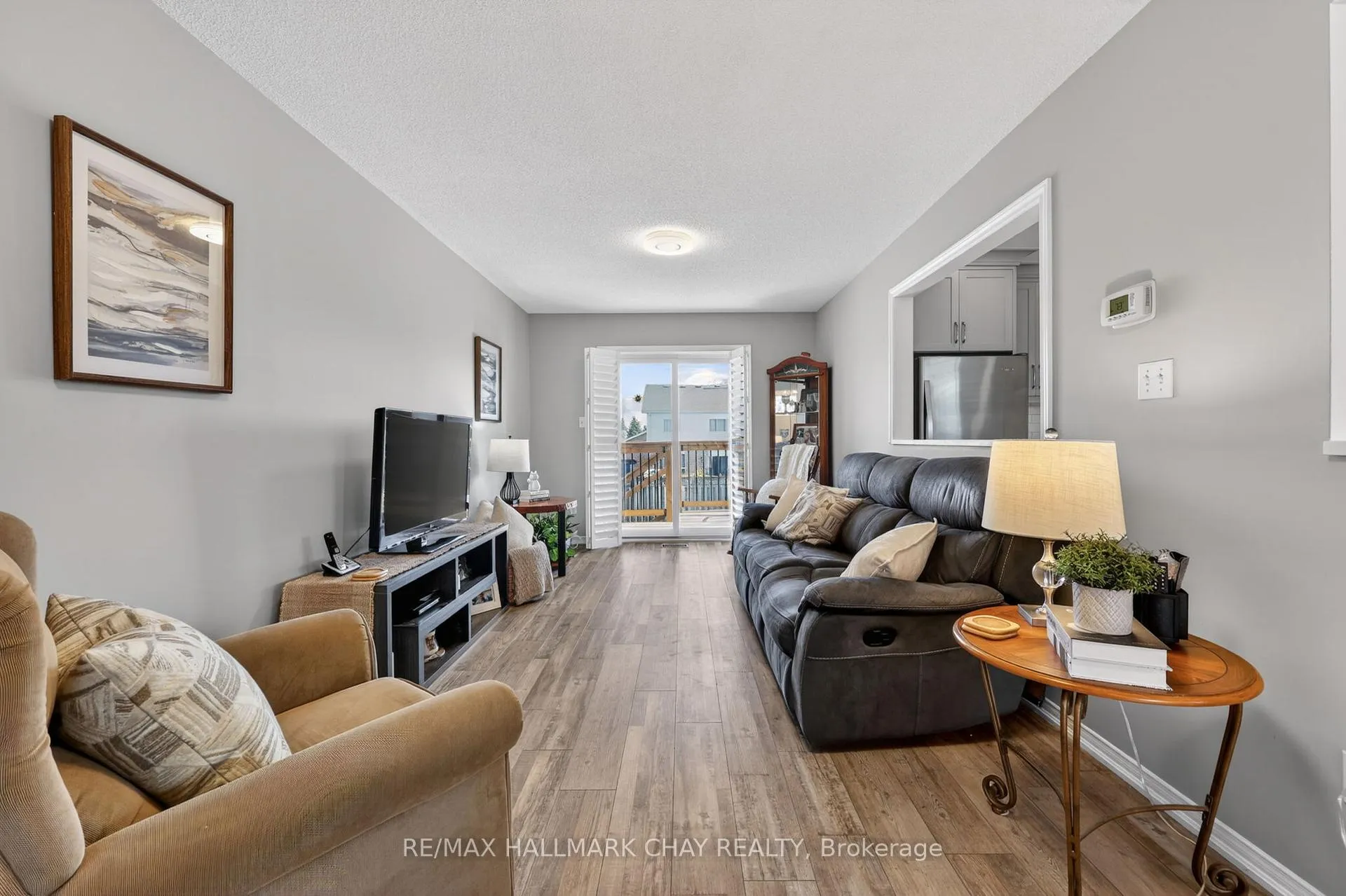 Photo 12 of 194 Wessenger Drive, Barrie, Holly — HOMEH