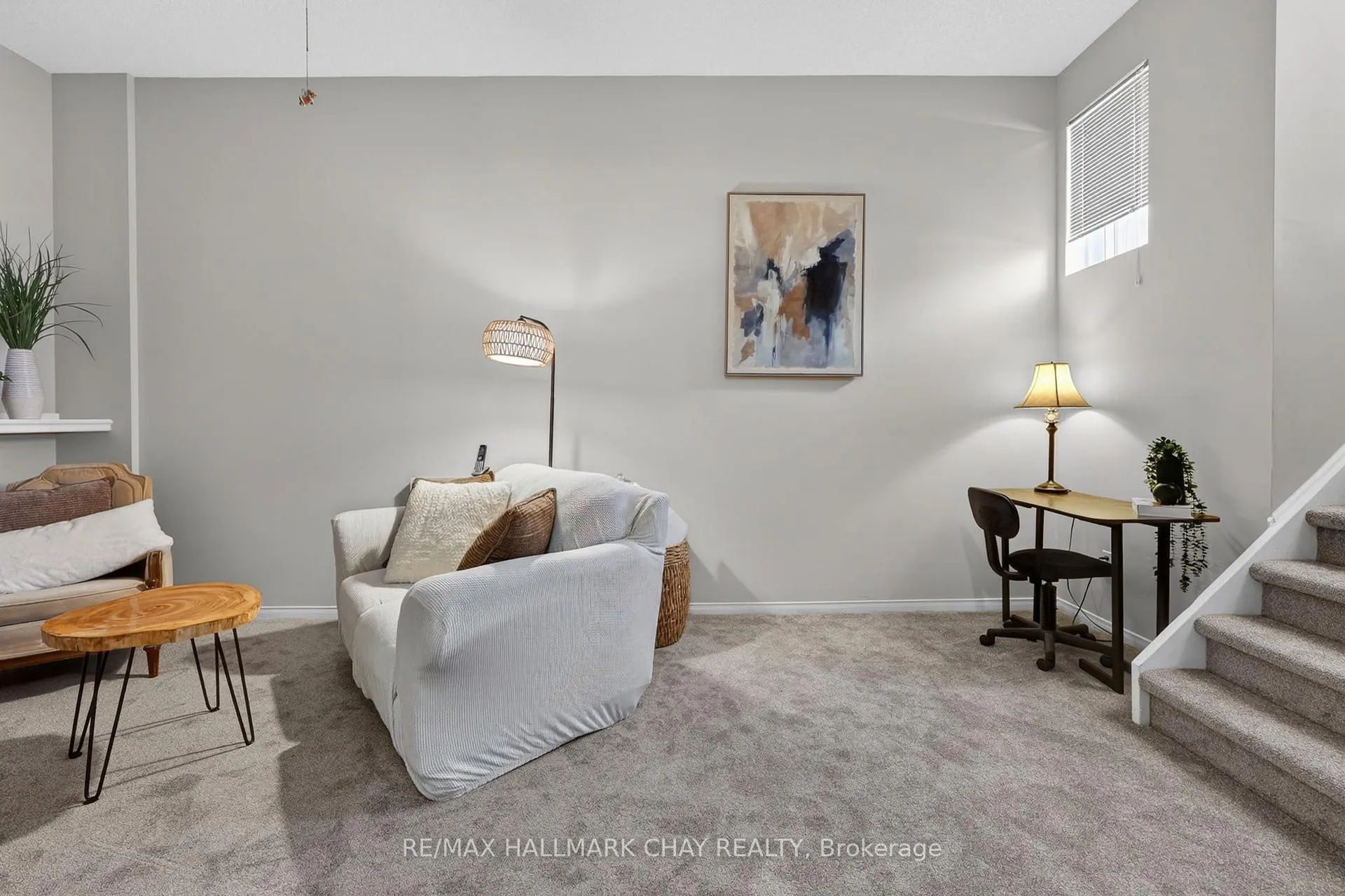 Photo 18 of 194 Wessenger Drive, Barrie, Holly — HOMEH