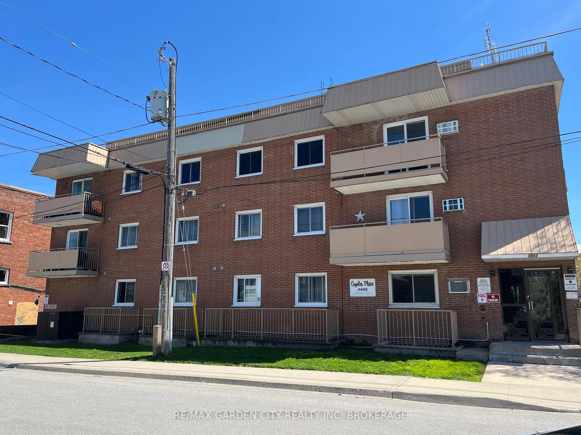 Photo of Unit 302, 4692 Crysler Avenue