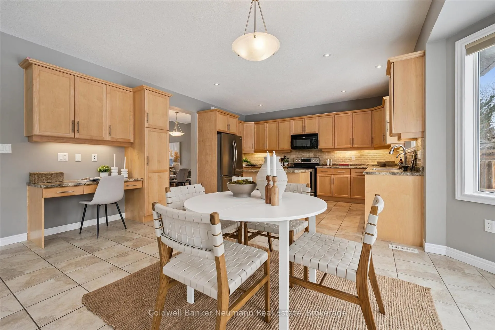 Photo 14 of 46 Clegg Road, Centre Wellington, Elora/Salem — HOMEH