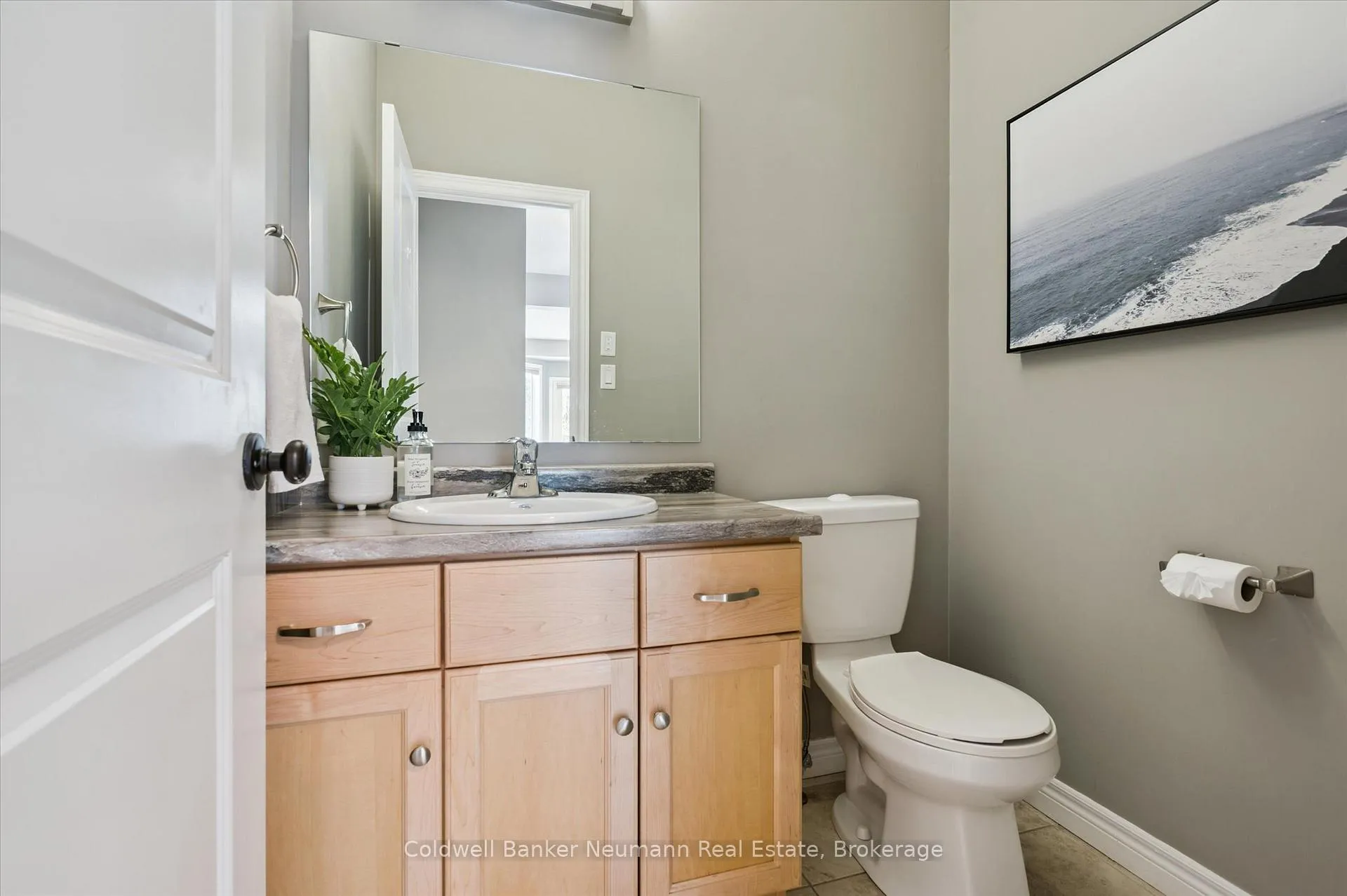 Photo 21 of 46 Clegg Road, Centre Wellington, Elora/Salem — HOMEH