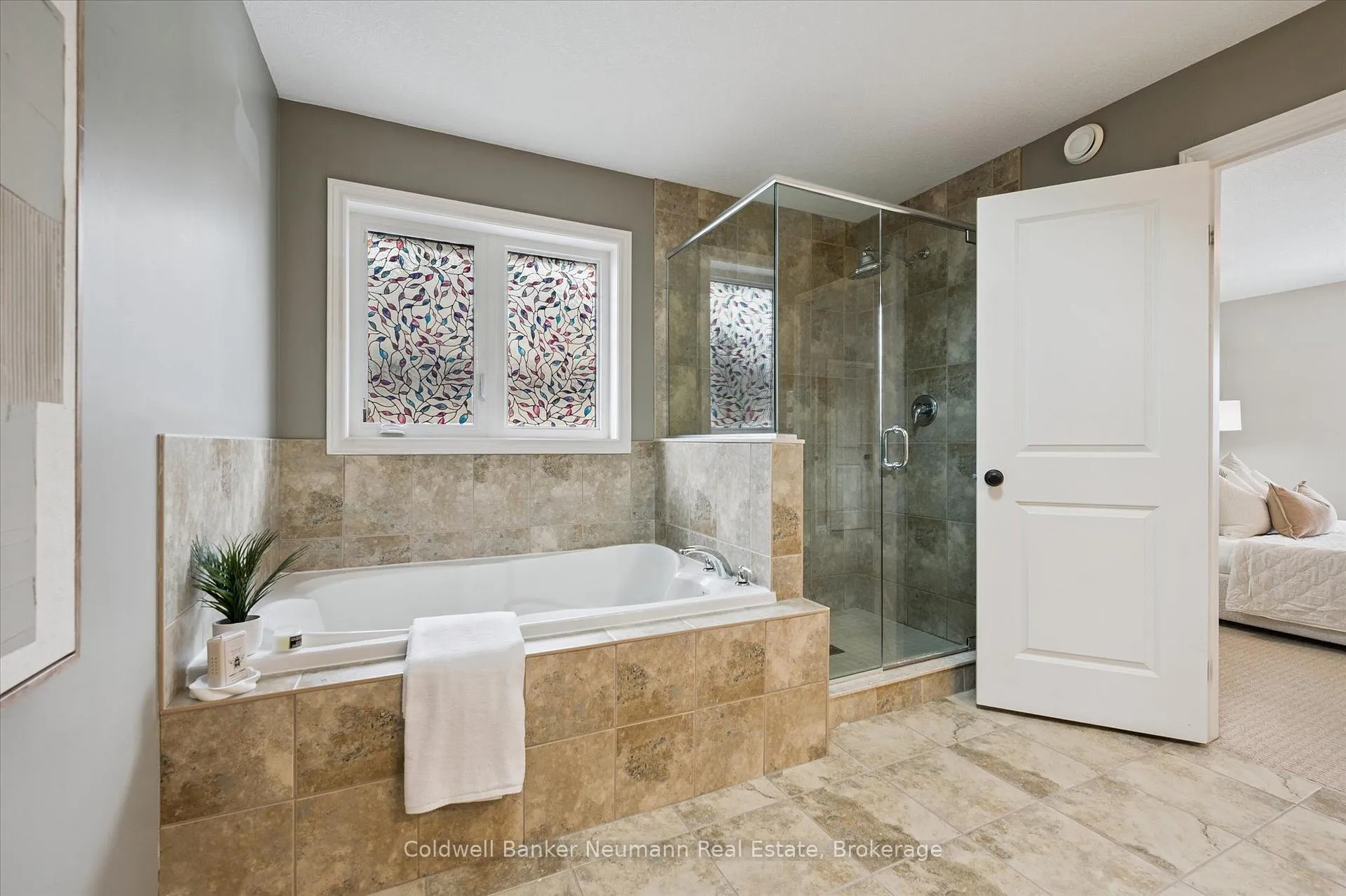Photo 32 of 46 Clegg Road, Centre Wellington, Elora/Salem — HOMEH