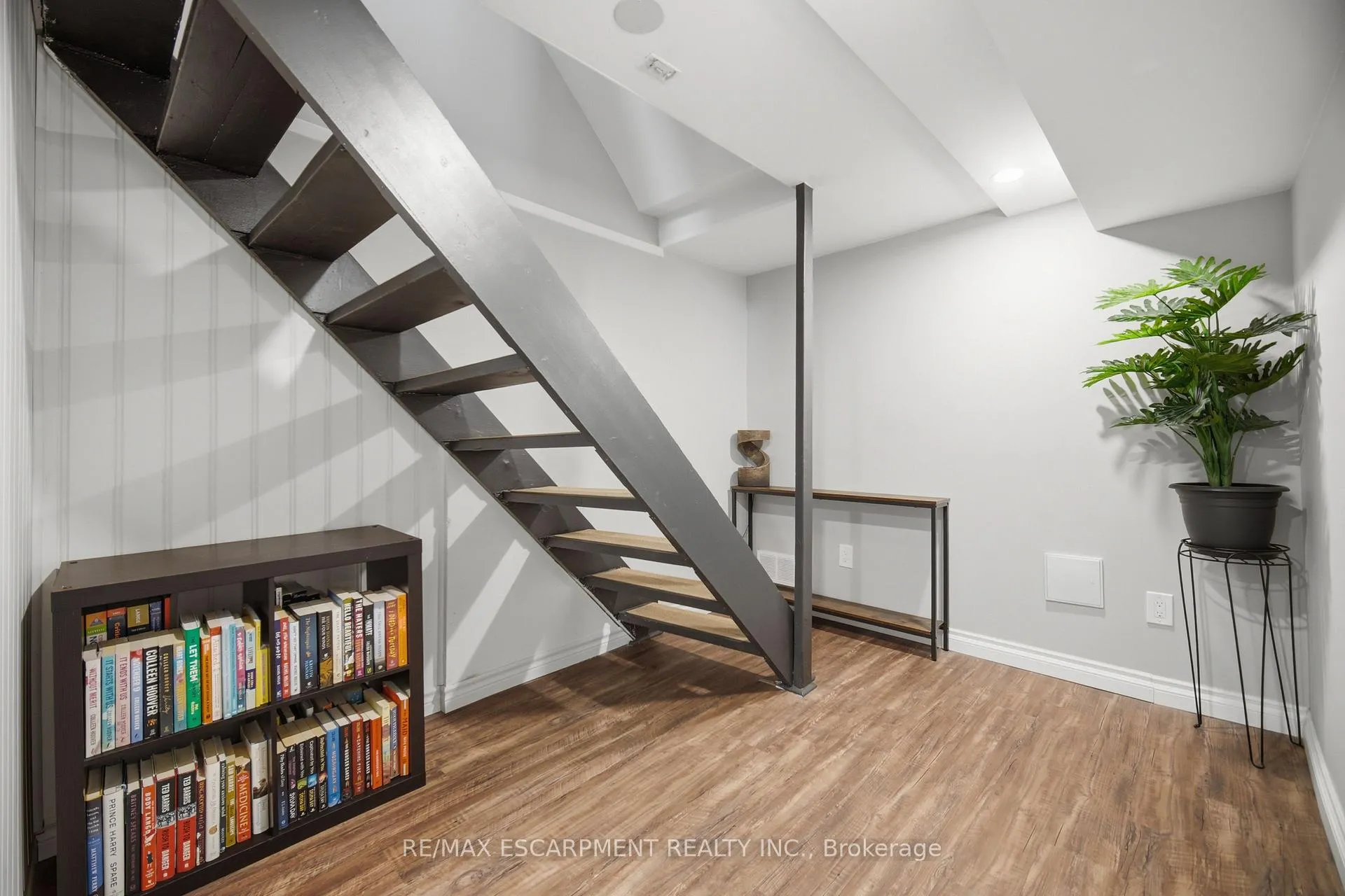 Photo 32 of Unit 68, 1350 Limeridge Road E, Hamilton, Trenholme — HOMEH