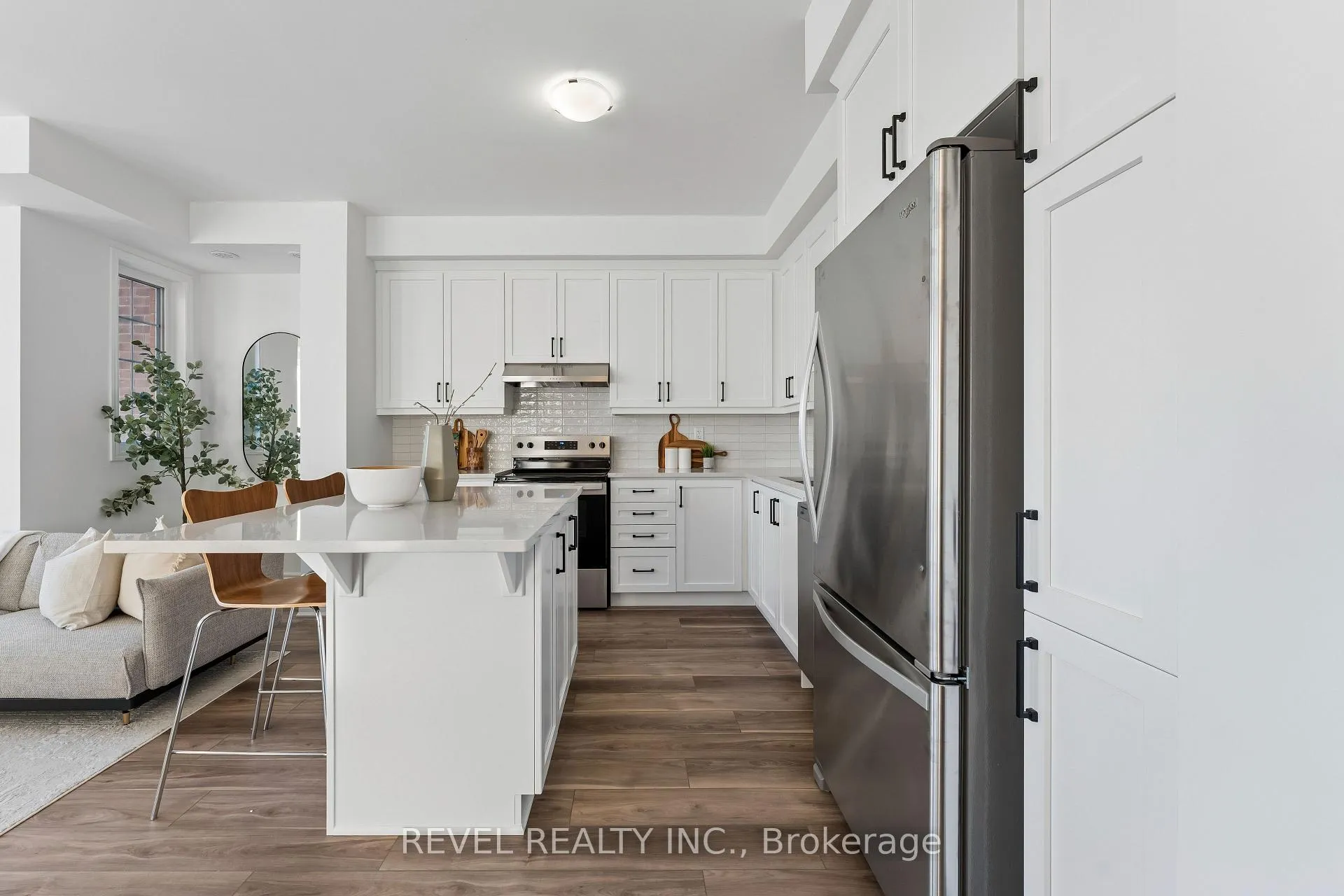 Photo 16 of 11 Vimy Ridge Road, Brampton, Northwest Brampton — HOMEH