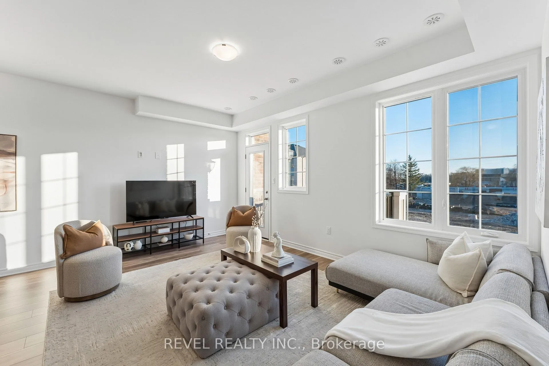Photo 20 of 11 Vimy Ridge Road, Brampton, Northwest Brampton — HOMEH