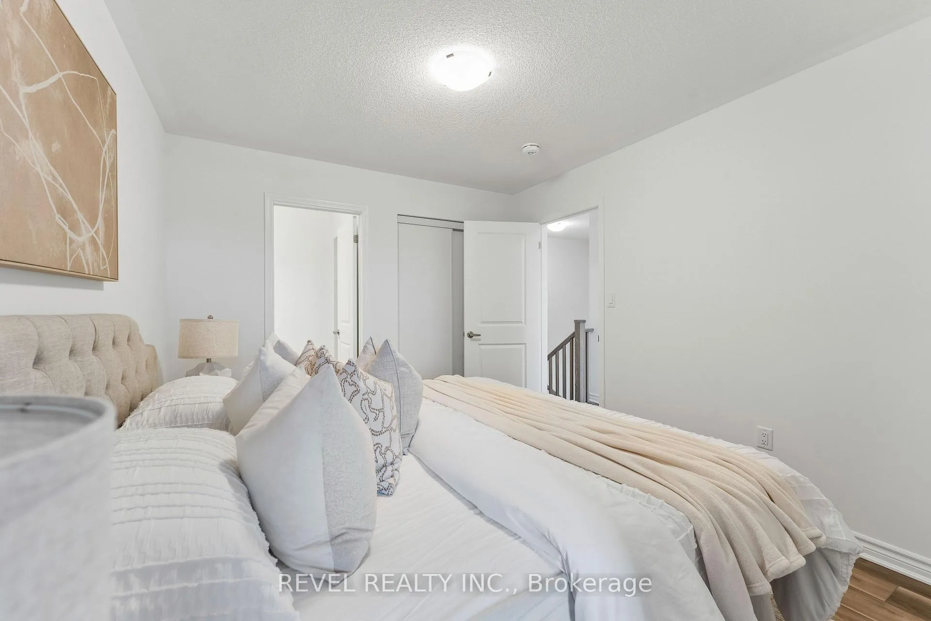 Photo 23 of 11 Vimy Ridge Road, Brampton, Northwest Brampton — HOMEH