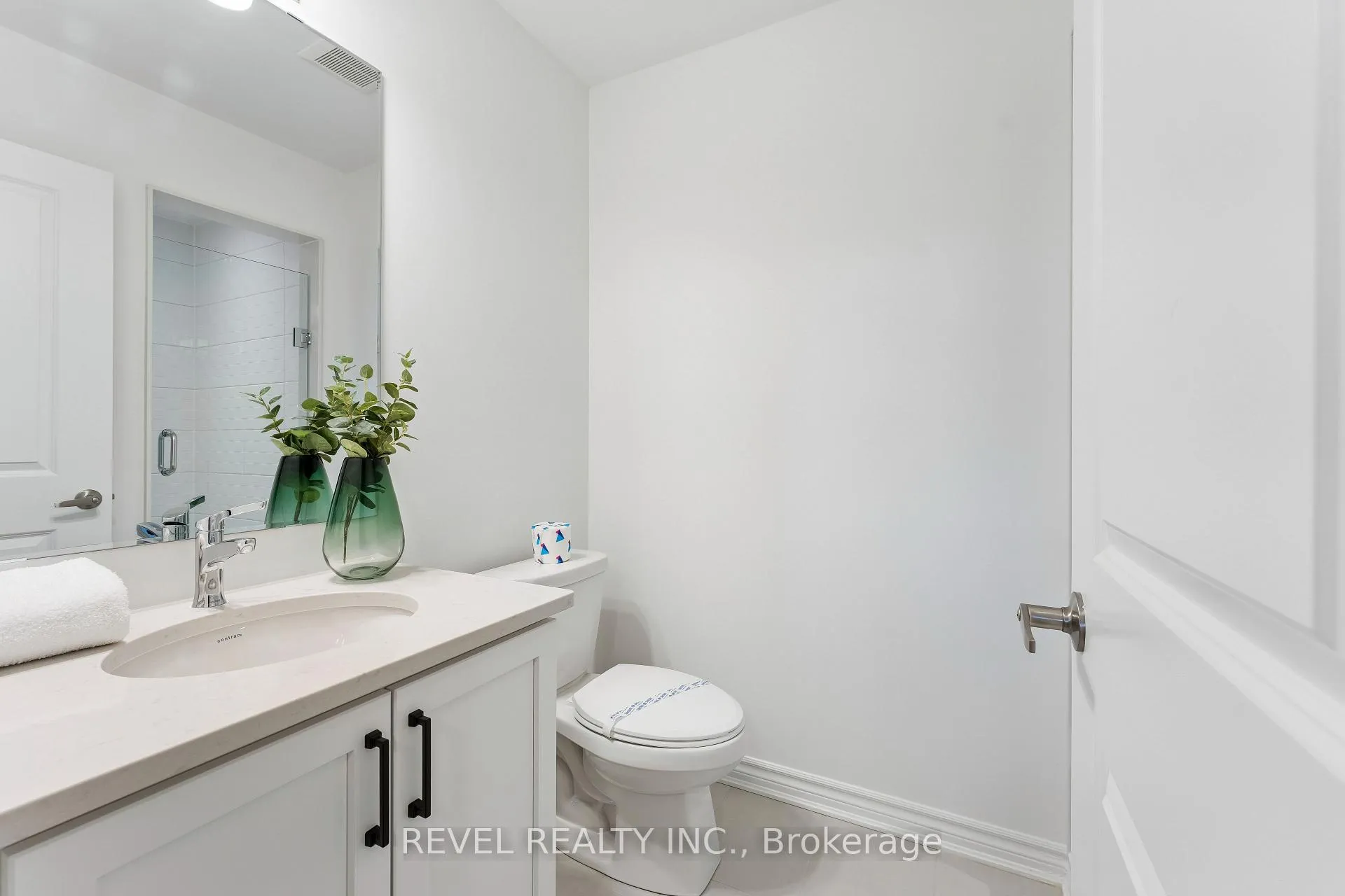 Photo 25 of 11 Vimy Ridge Road, Brampton, Northwest Brampton — HOMEH