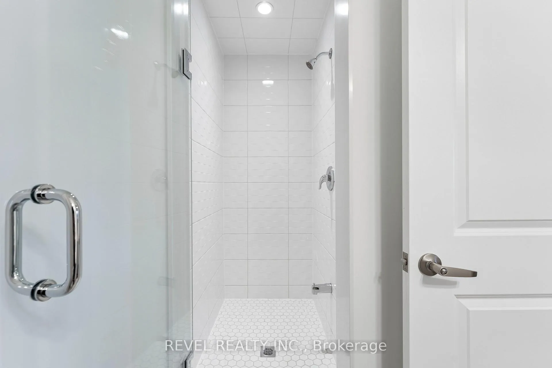 Photo 26 of 11 Vimy Ridge Road, Brampton, Northwest Brampton — HOMEH
