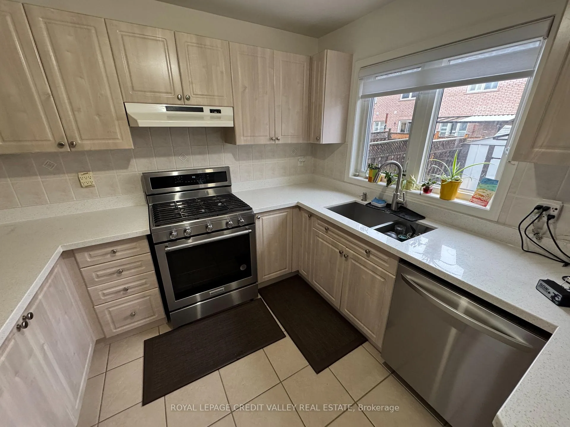 Photo 11 of 44 Australia Drive, Brampton, Sandringham-Wellington — HOMEH