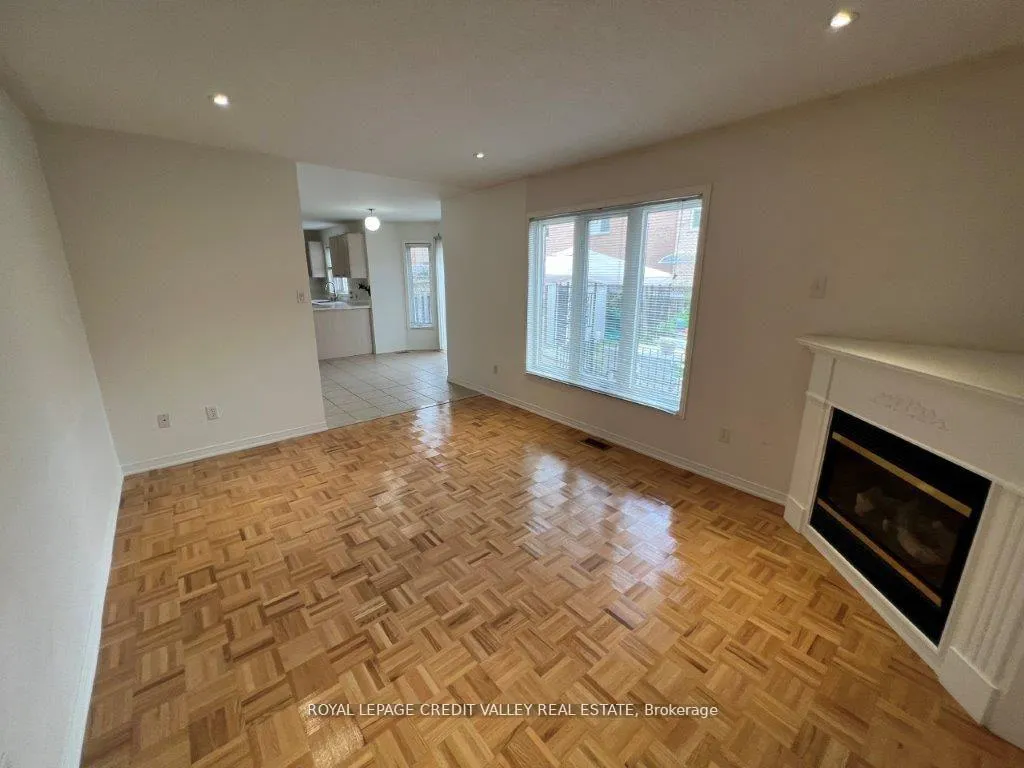 Photo 12 of 44 Australia Drive, Brampton, Sandringham-Wellington — HOMEH