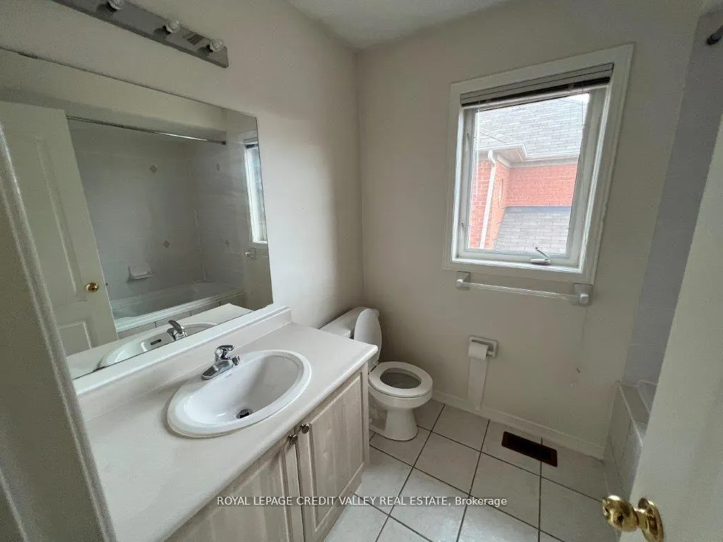 Photo 14 of 44 Australia Drive, Brampton, Sandringham-Wellington — HOMEH