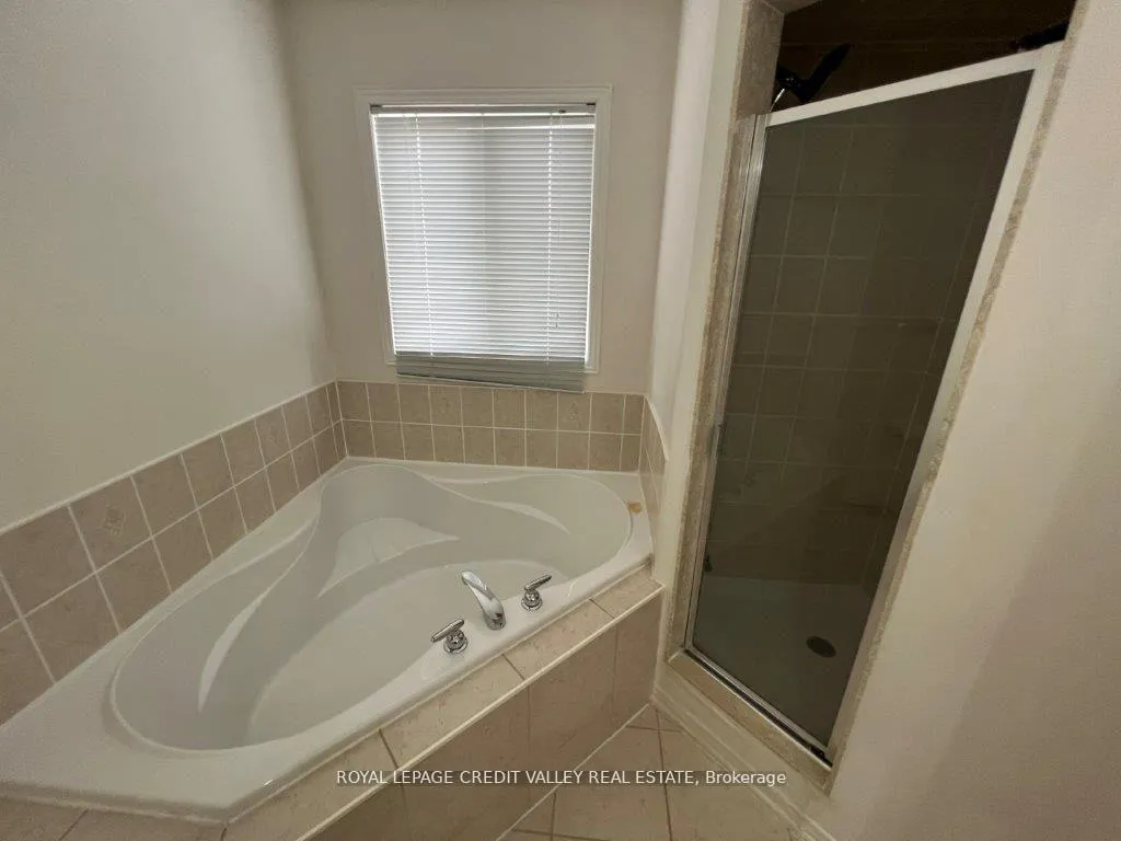 Photo 17 of 44 Australia Drive, Brampton, Sandringham-Wellington — HOMEH