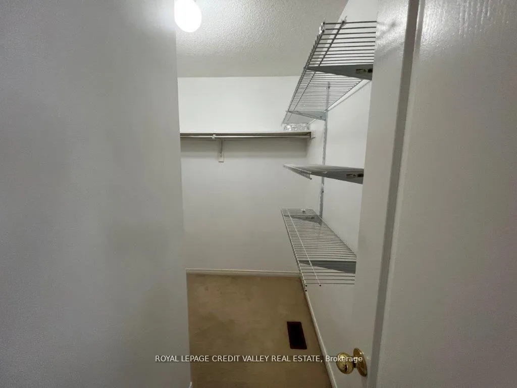 Photo 19 of 44 Australia Drive, Brampton, Sandringham-Wellington — HOMEH