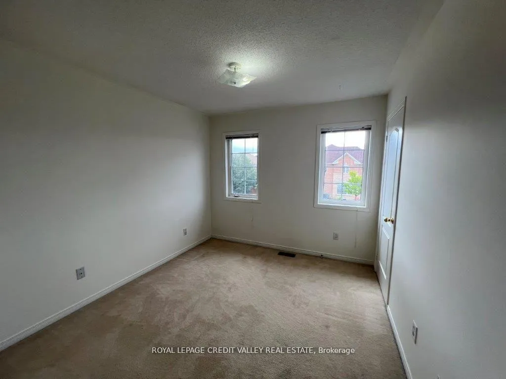 Photo 21 of 44 Australia Drive, Brampton, Sandringham-Wellington — HOMEH
