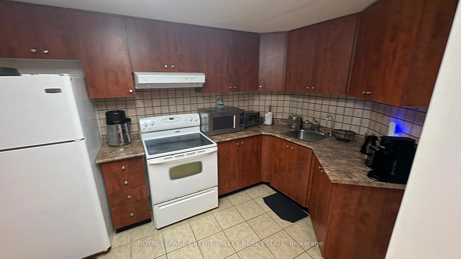 Photo 26 of 44 Australia Drive, Brampton, Sandringham-Wellington — HOMEH