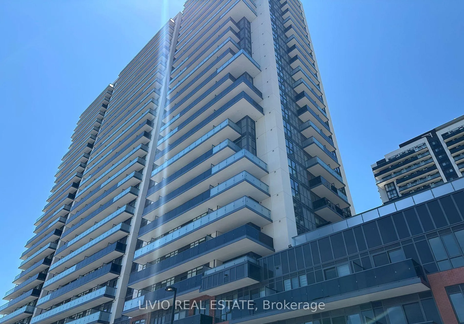 Photo 1 of Unit 2703, 2545 Simcoe Street N, Oshawa, Windfields — HOMEH
