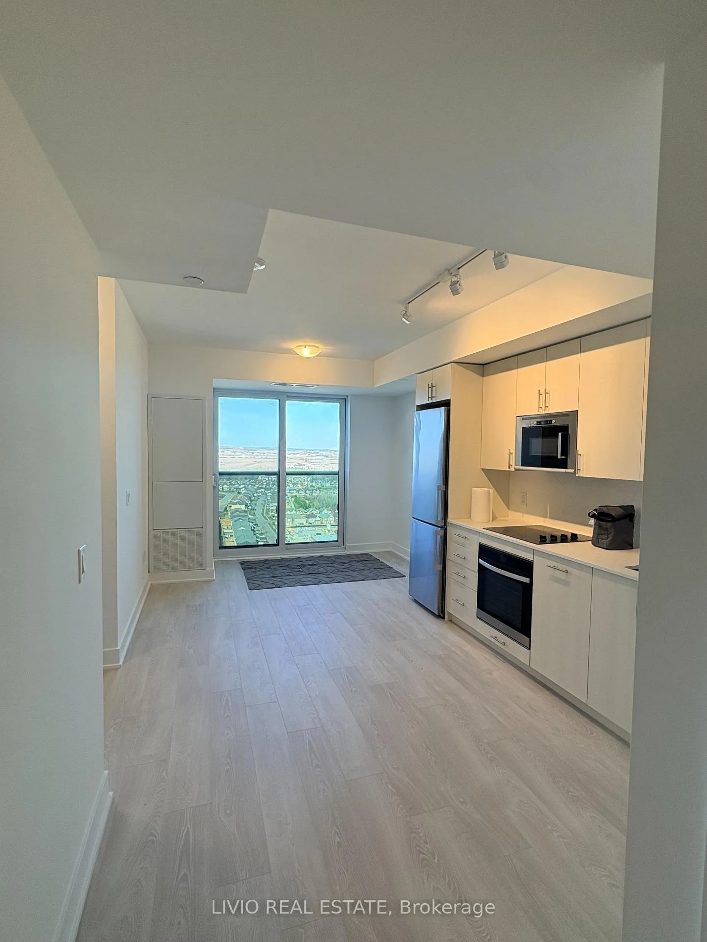 Photo 3 of Unit 2703, 2545 Simcoe Street N, Oshawa, Windfields — HOMEH