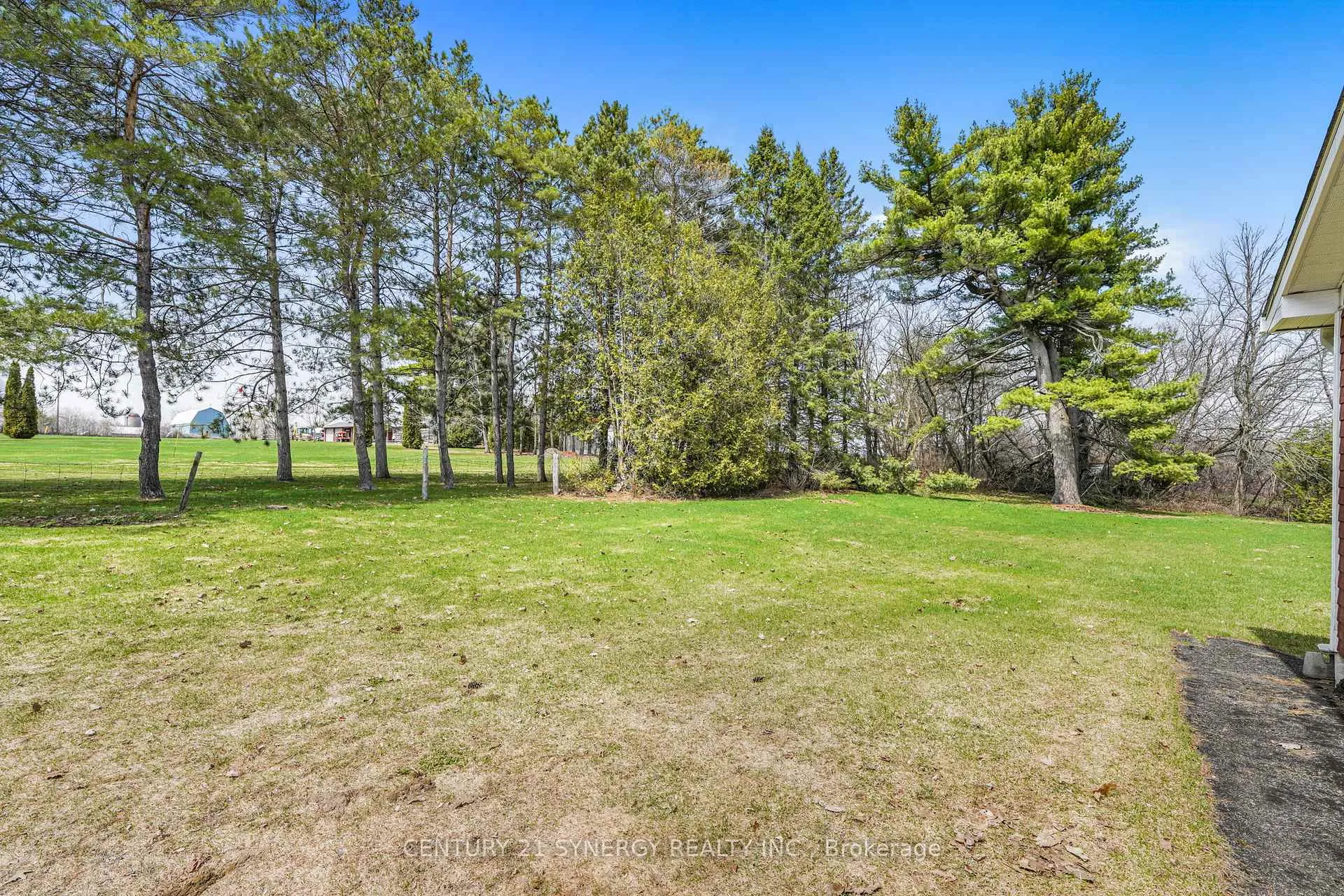 Photo 29 of 551 Greenlane Road, Champlain, Champlain Twp — HOMEH