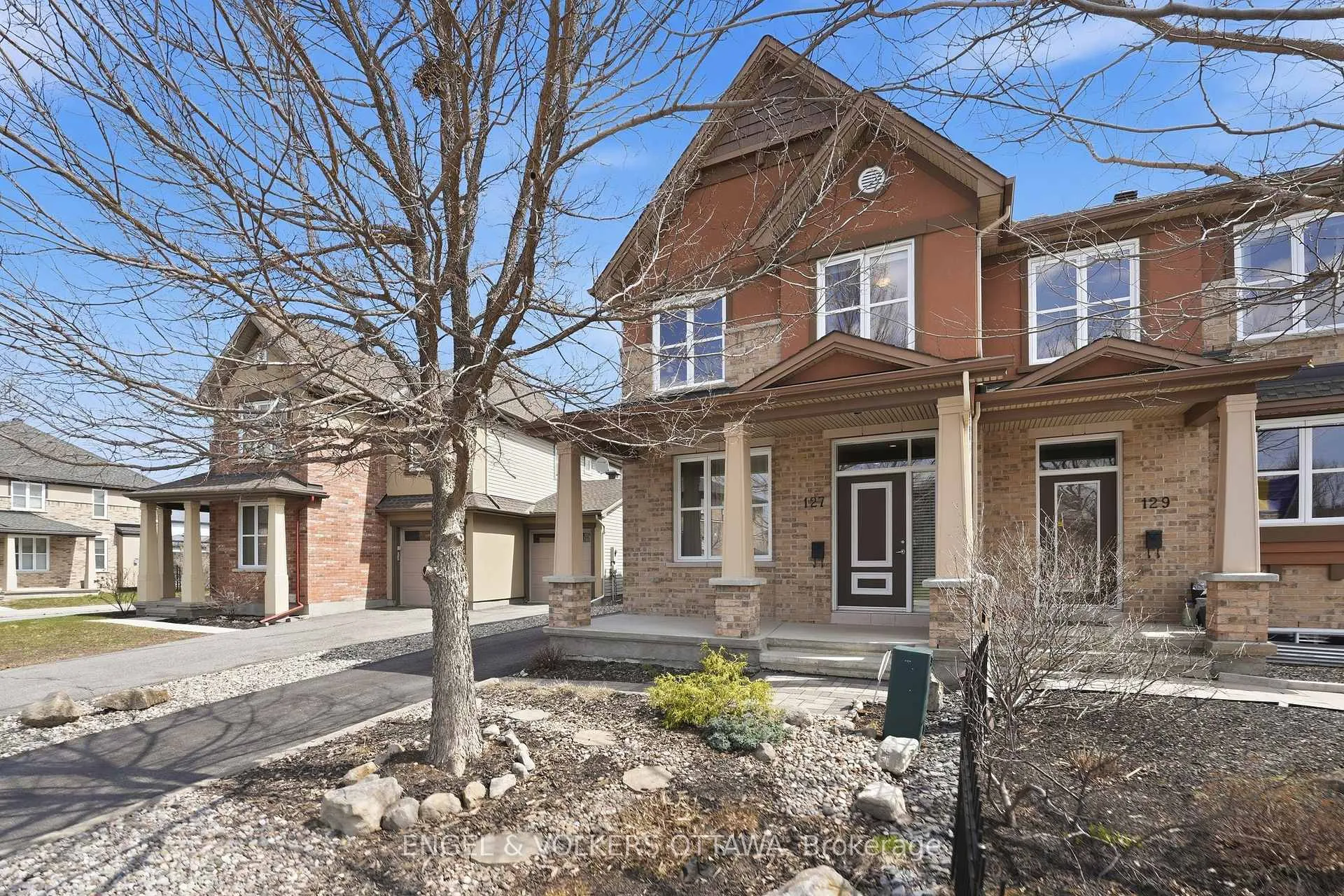 Photo 2 of 127 Beatrice Drive, Ottawa, Barrhaven - Longfields — HOMEH