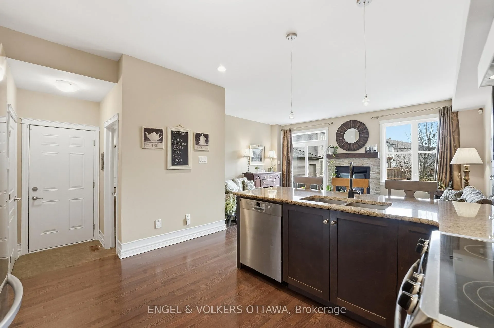 Photo 14 of 127 Beatrice Drive, Ottawa, Barrhaven - Longfields — HOMEH