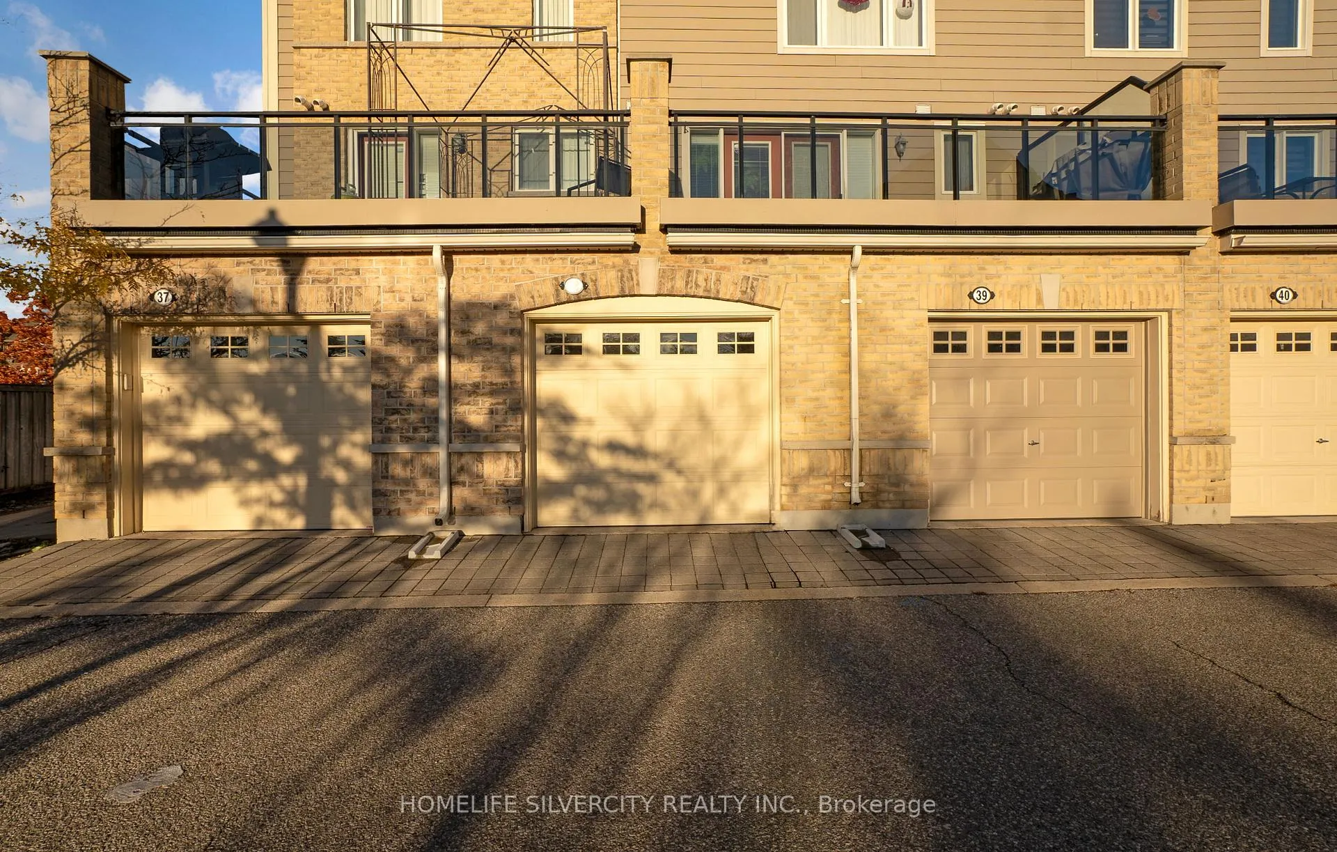 Photo 21 of Unit 38, 60 Fairwood Circle, Brampton, Sandringham-Wellington — HOMEH