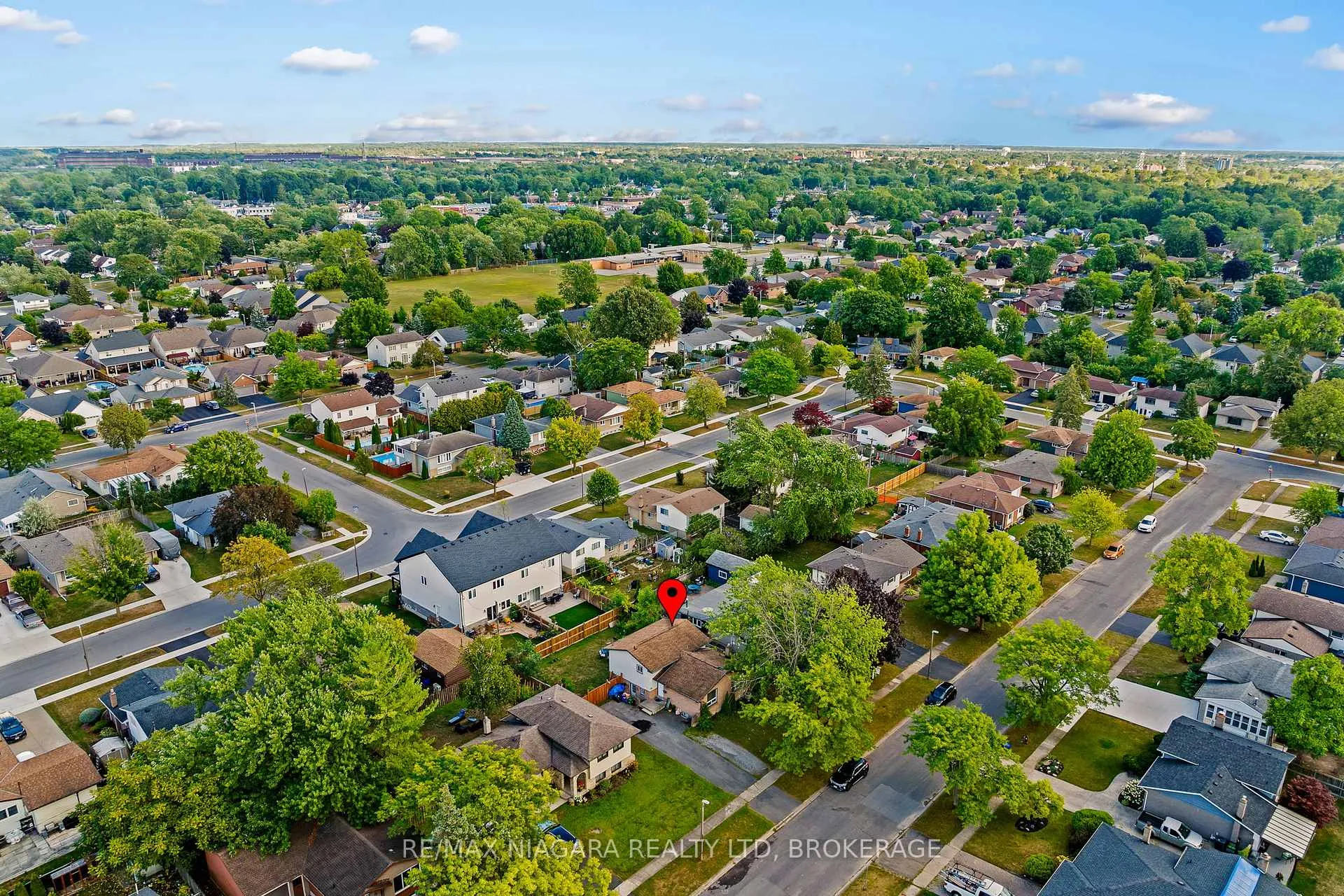 Photo 31 of 26 Colonial Street, Welland, N. Welland — HOMEH
