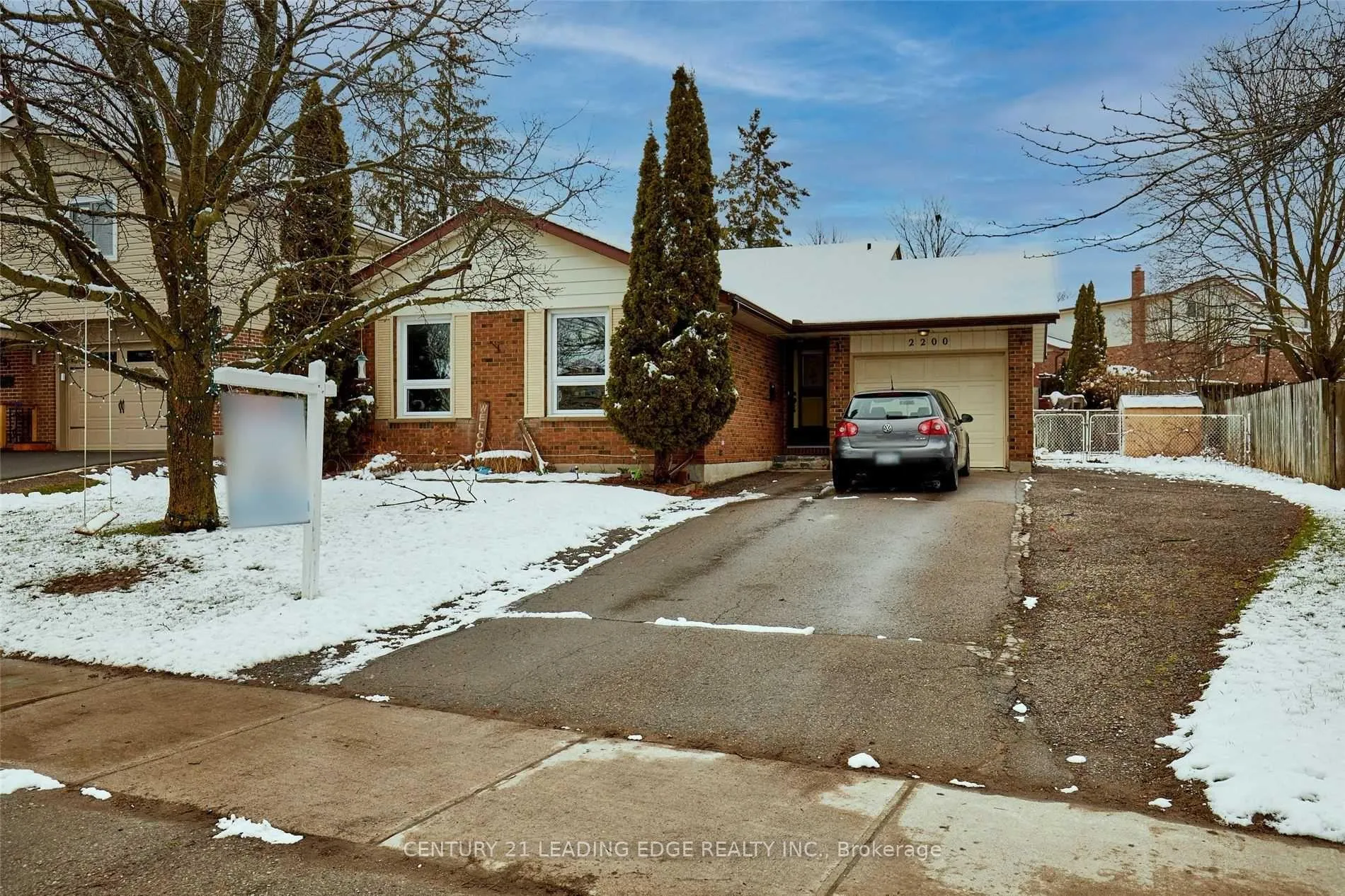 Front of Unit Bsmt, 2200 Kawartha Heights Boulevard