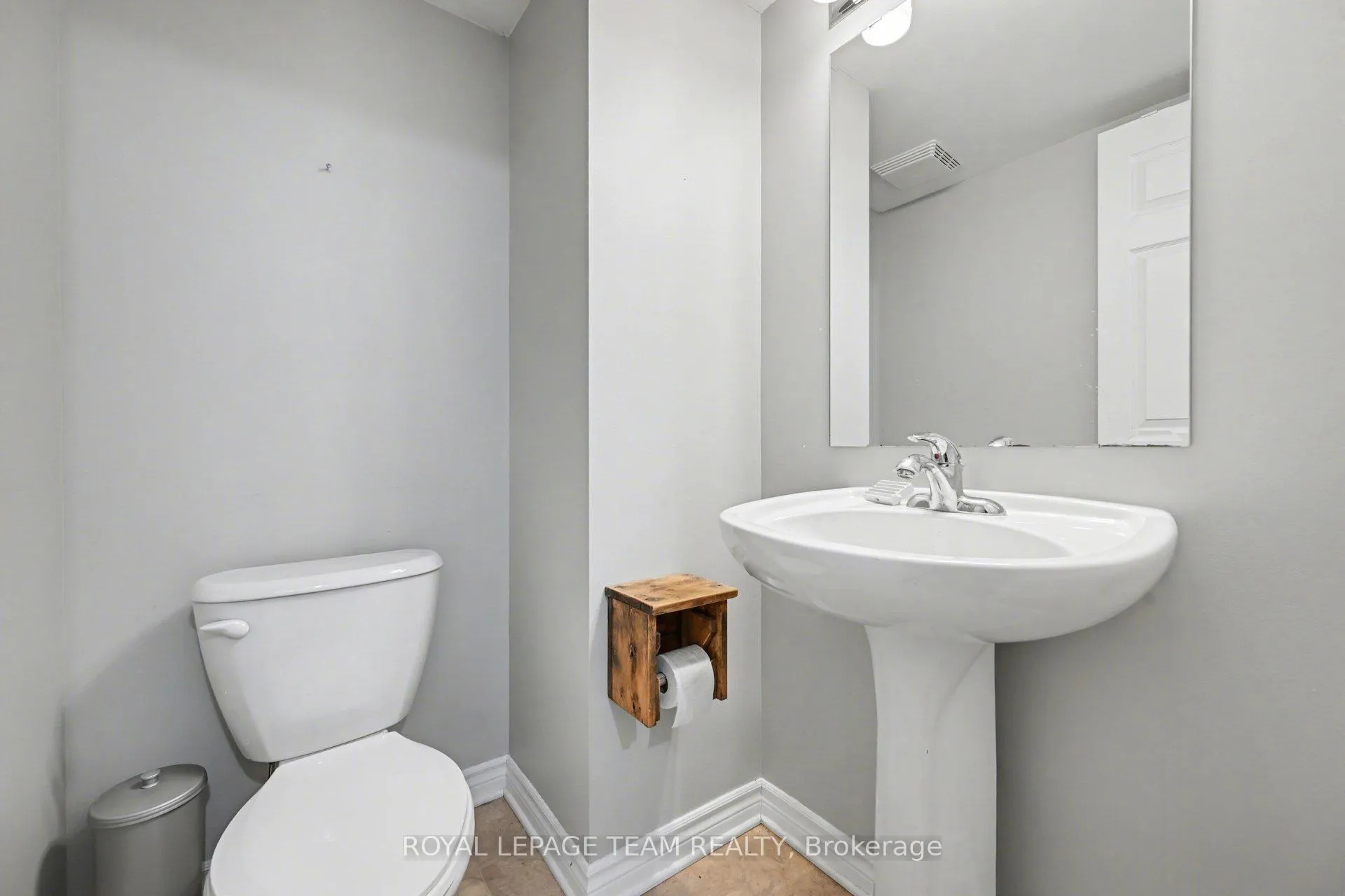 Photo 7 of Unit A, 554 Chapman Mills Drive, Ottawa, Barrhaven - Strandherd — HOMEH