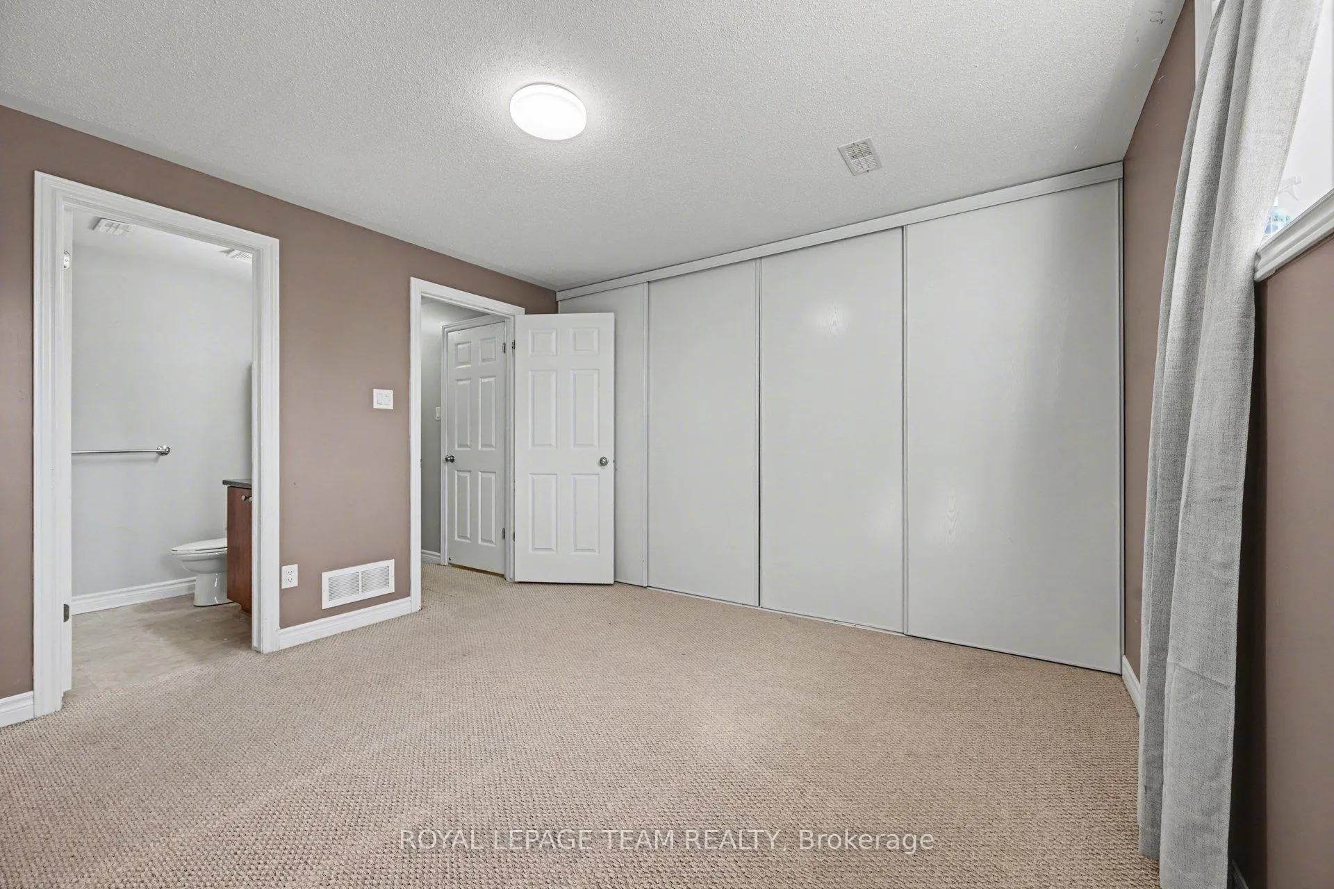 Photo 10 of Unit A, 554 Chapman Mills Drive, Ottawa, Barrhaven - Strandherd — HOMEH
