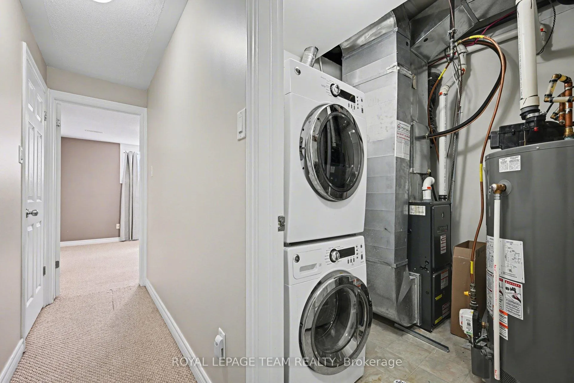 Photo 12 of Unit A, 554 Chapman Mills Drive, Ottawa, Barrhaven - Strandherd — HOMEH