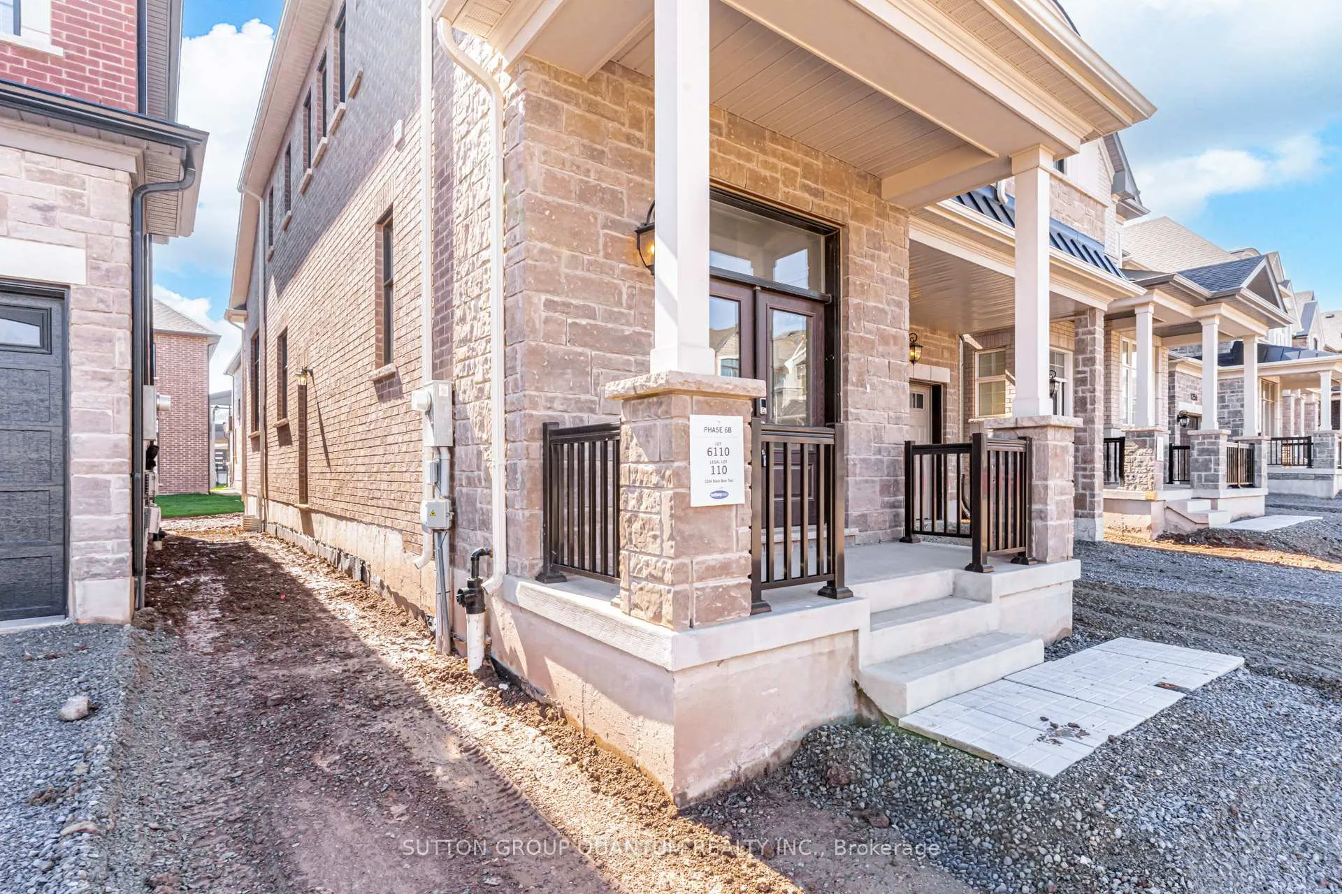 Photo 5 of 1264 Black Bear Trail, Oakville, Joshua Meadows — HOMEH