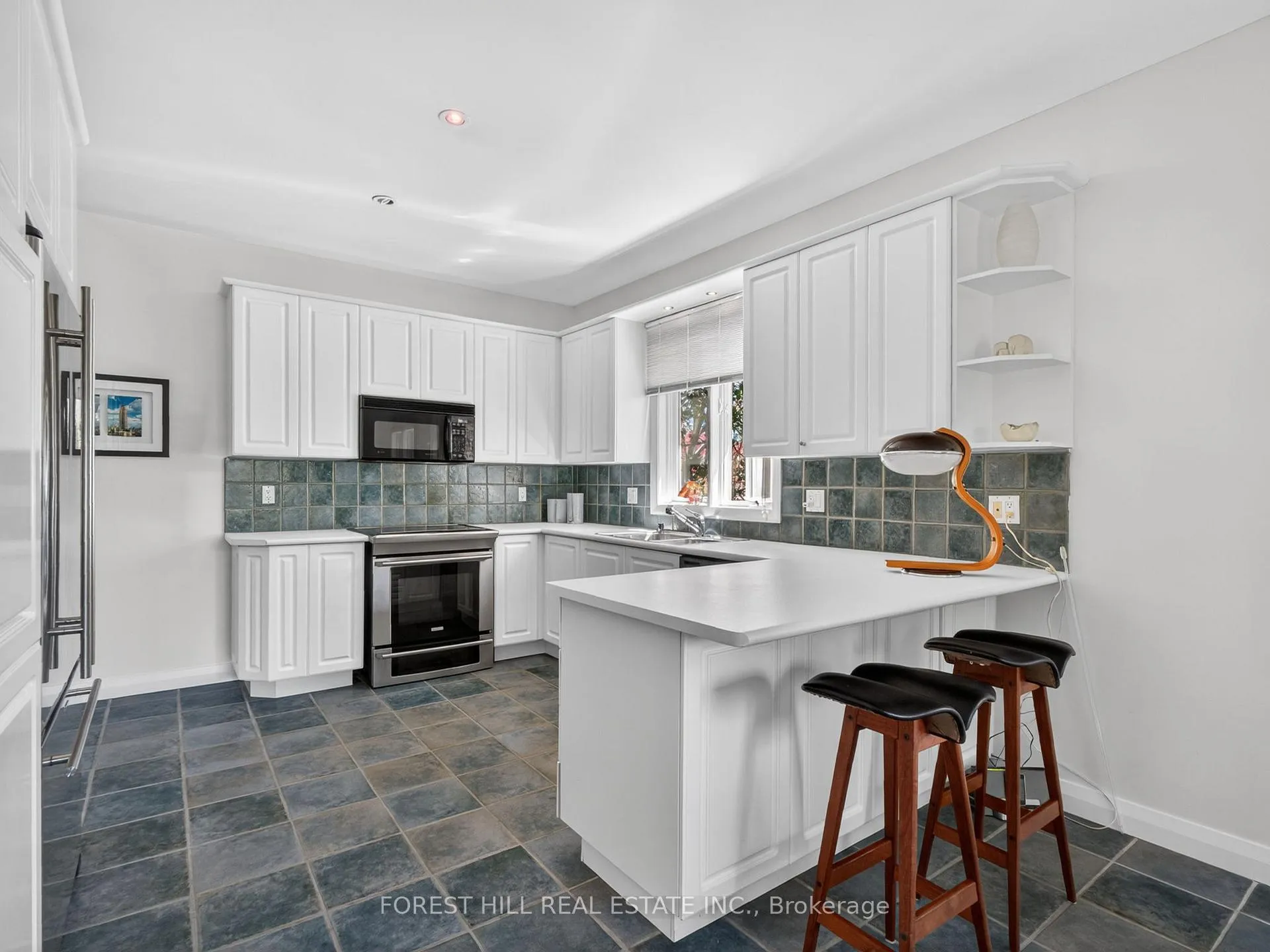 Photo 11 of 600 Wycliffe Avenue, Vaughan, Islington Woods — HOMEH