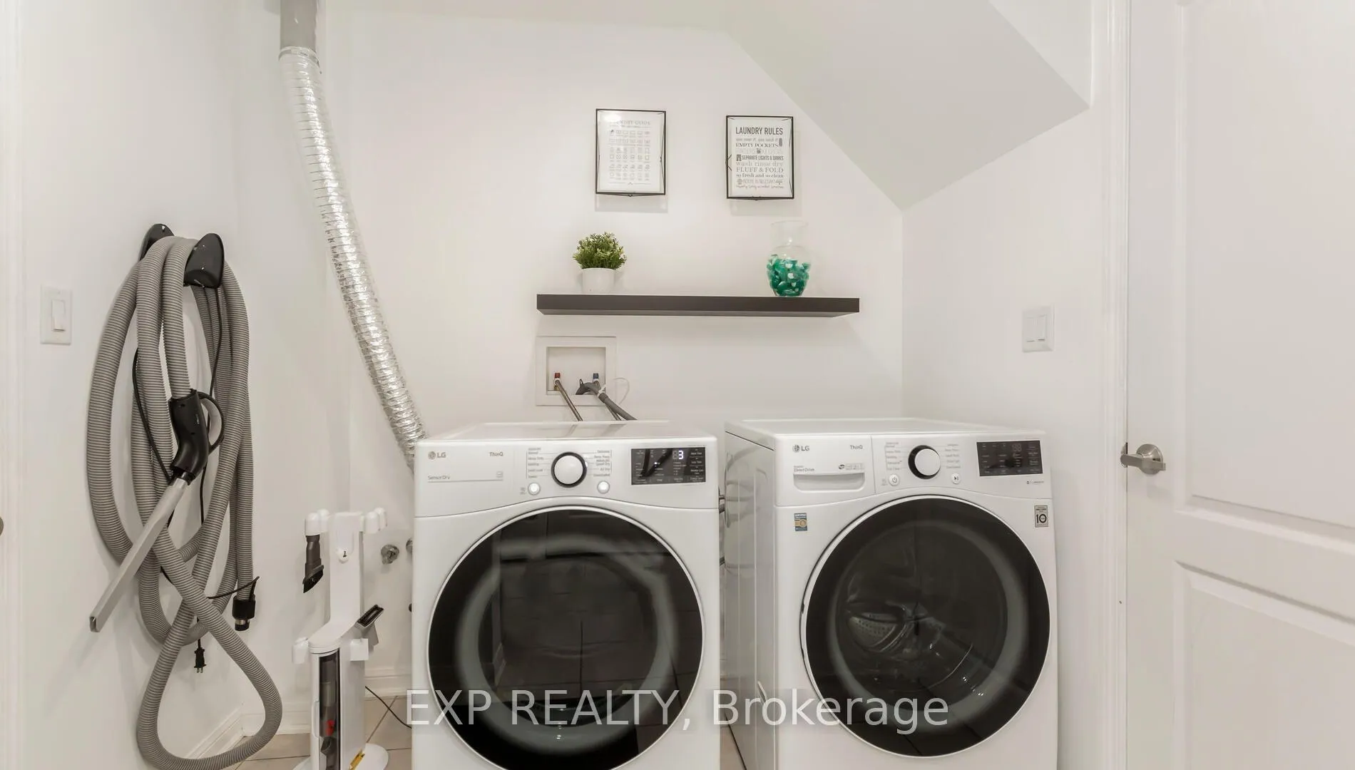 Photo 24 of 102 Bleasdale Avenue, Brampton, Northwest Brampton — HOMEH
