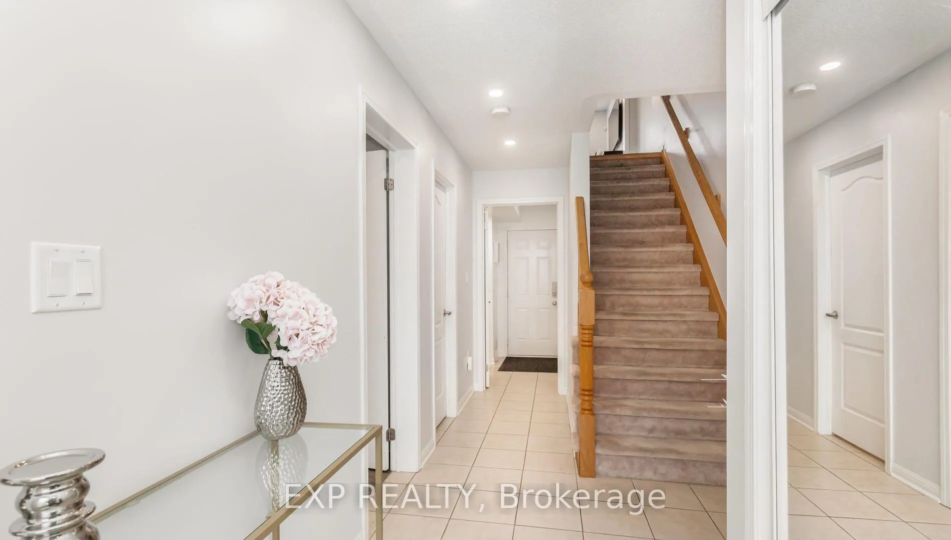 Photo 25 of 102 Bleasdale Avenue, Brampton, Northwest Brampton — HOMEH