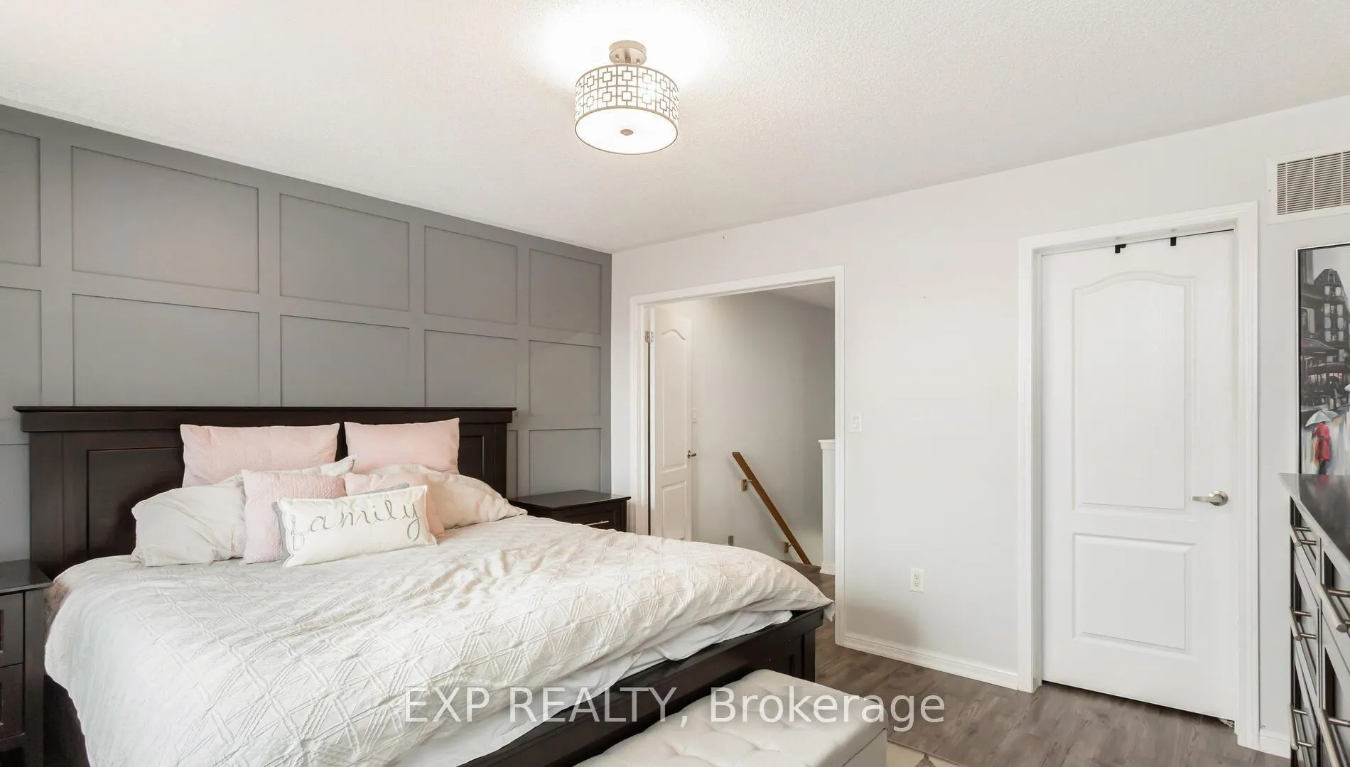 Photo 27 of 102 Bleasdale Avenue, Brampton, Northwest Brampton — HOMEH