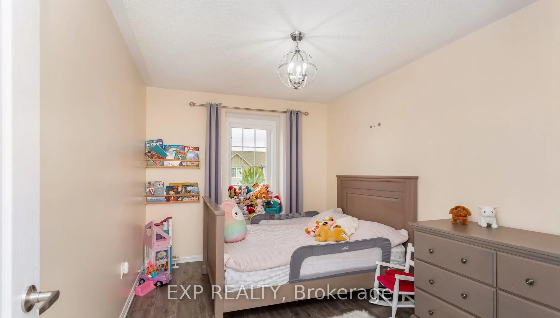 Photo 31 of 102 Bleasdale Avenue, Brampton, Northwest Brampton — HOMEH