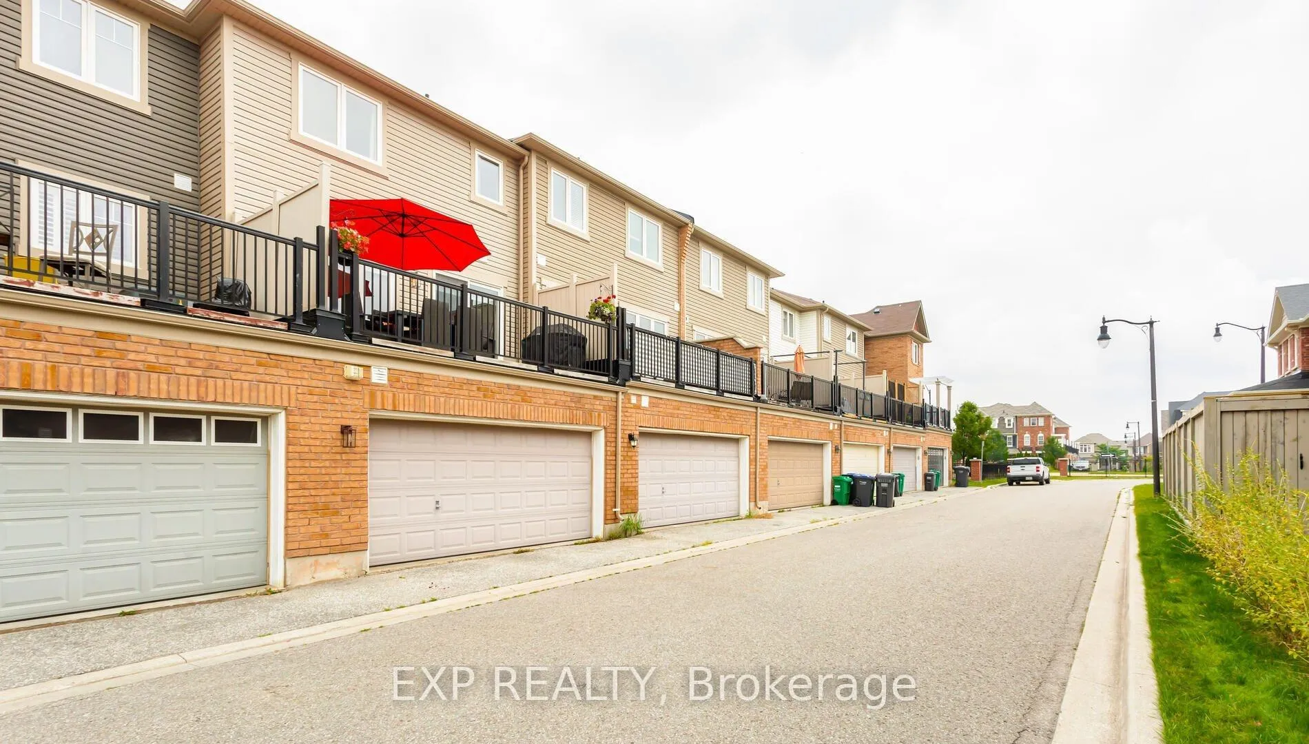 Photo 35 of 102 Bleasdale Avenue, Brampton, Northwest Brampton — HOMEH
