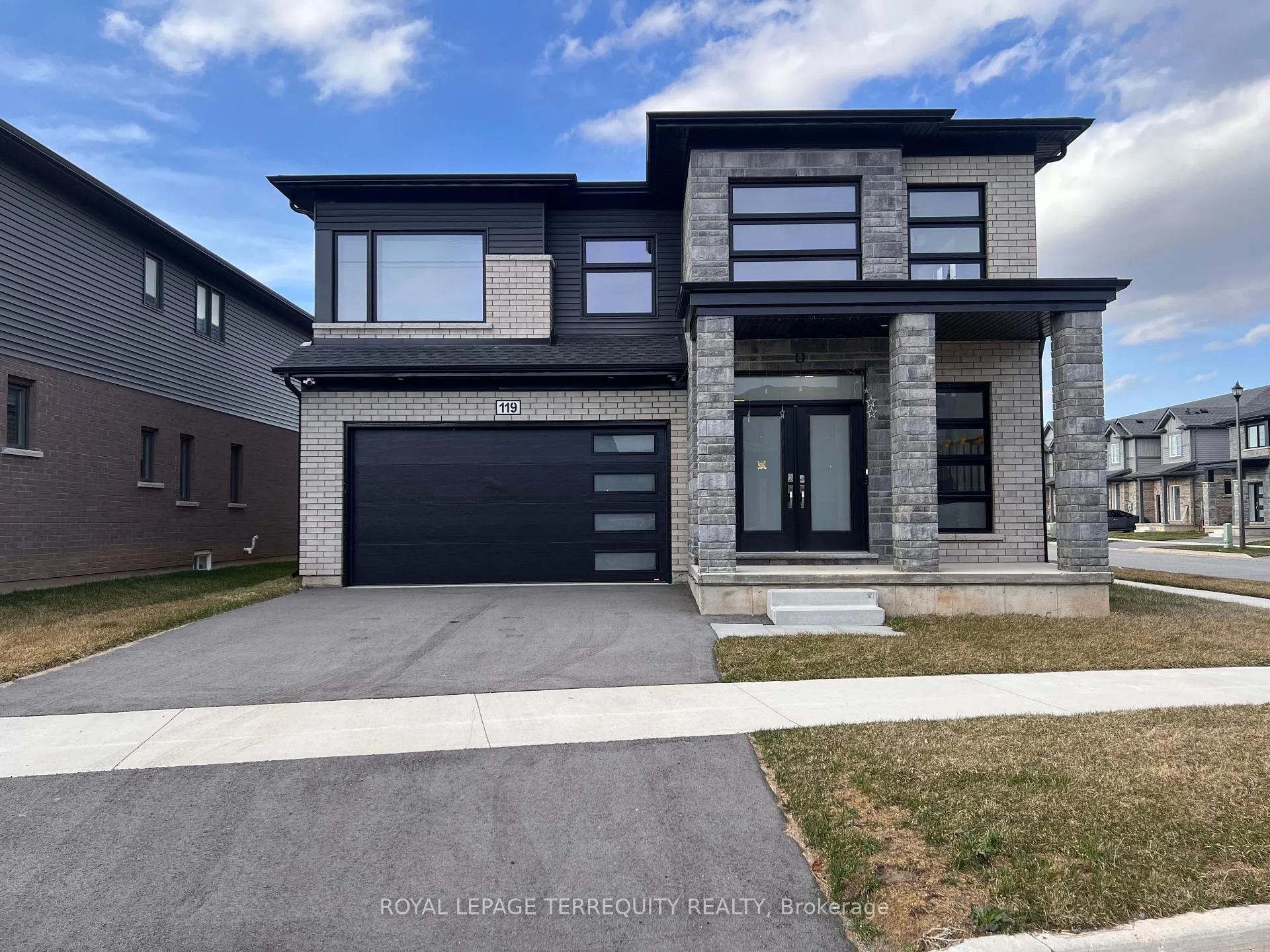 Photo 1 of 119 Acacia Road, Pelham, Fonthill — HOMEH