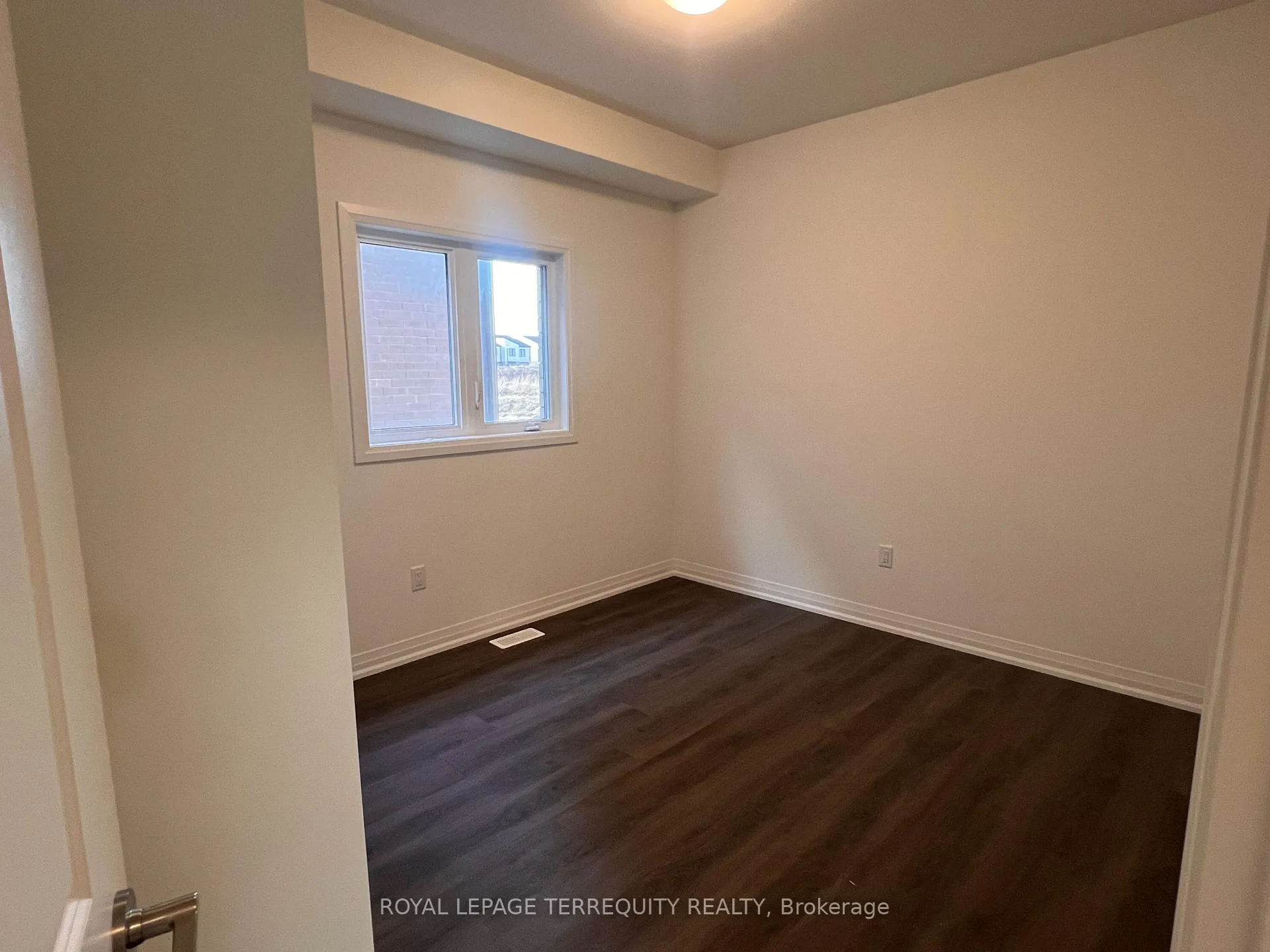 Photo 8 of 119 Acacia Road, Pelham, Fonthill — HOMEH
