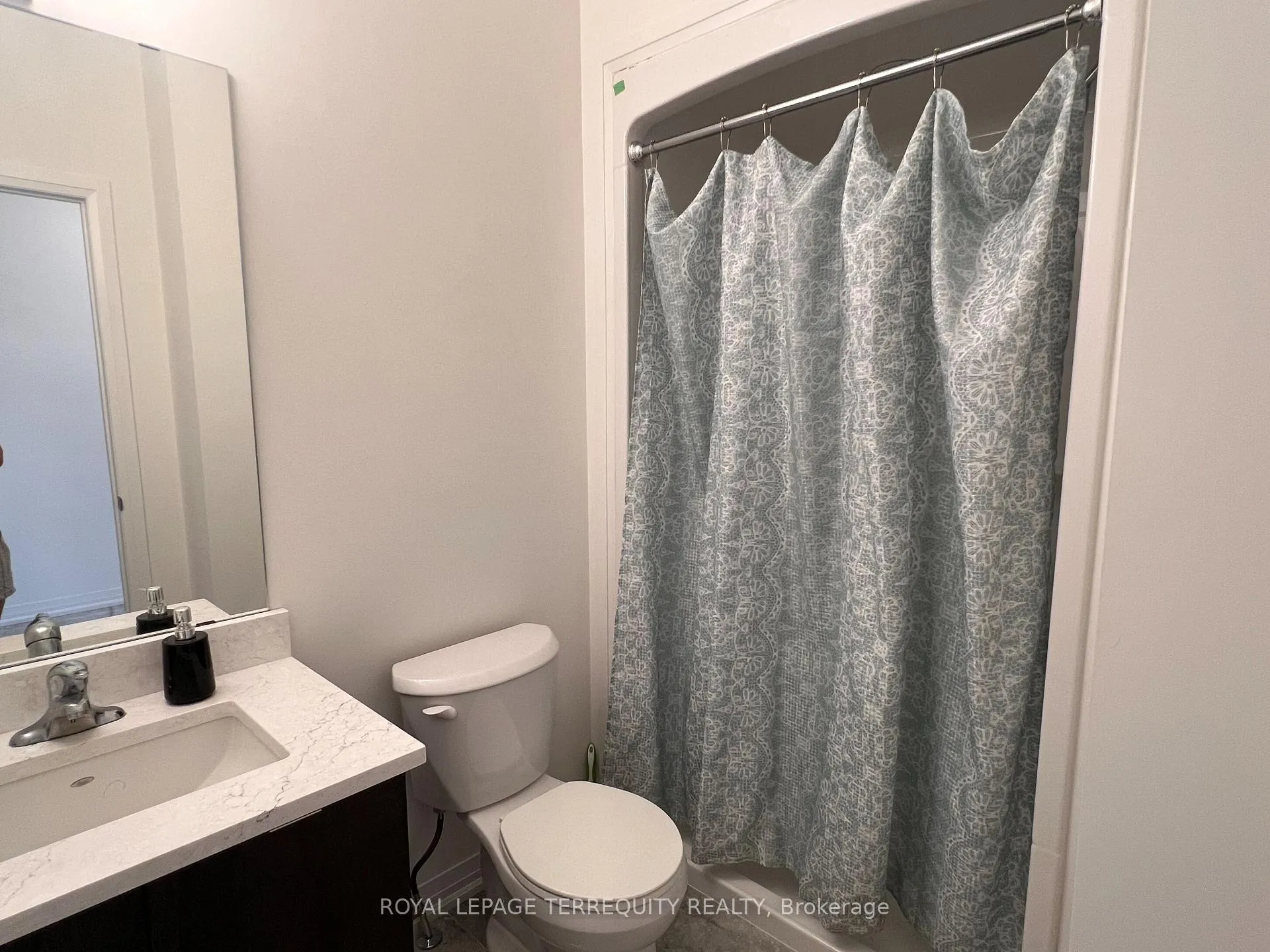 Photo 11 of 119 Acacia Road, Pelham, Fonthill — HOMEH