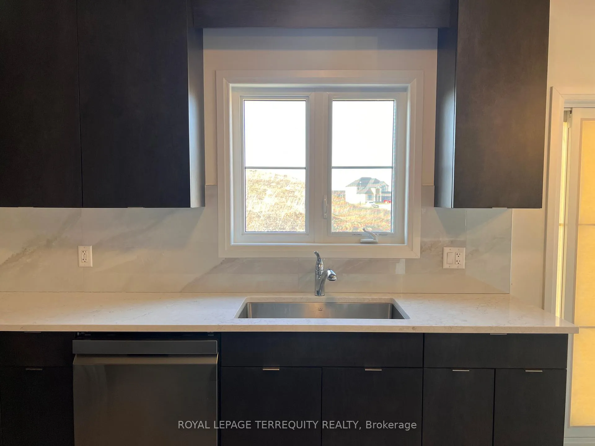 Photo 15 of 119 Acacia Road, Pelham, Fonthill — HOMEH
