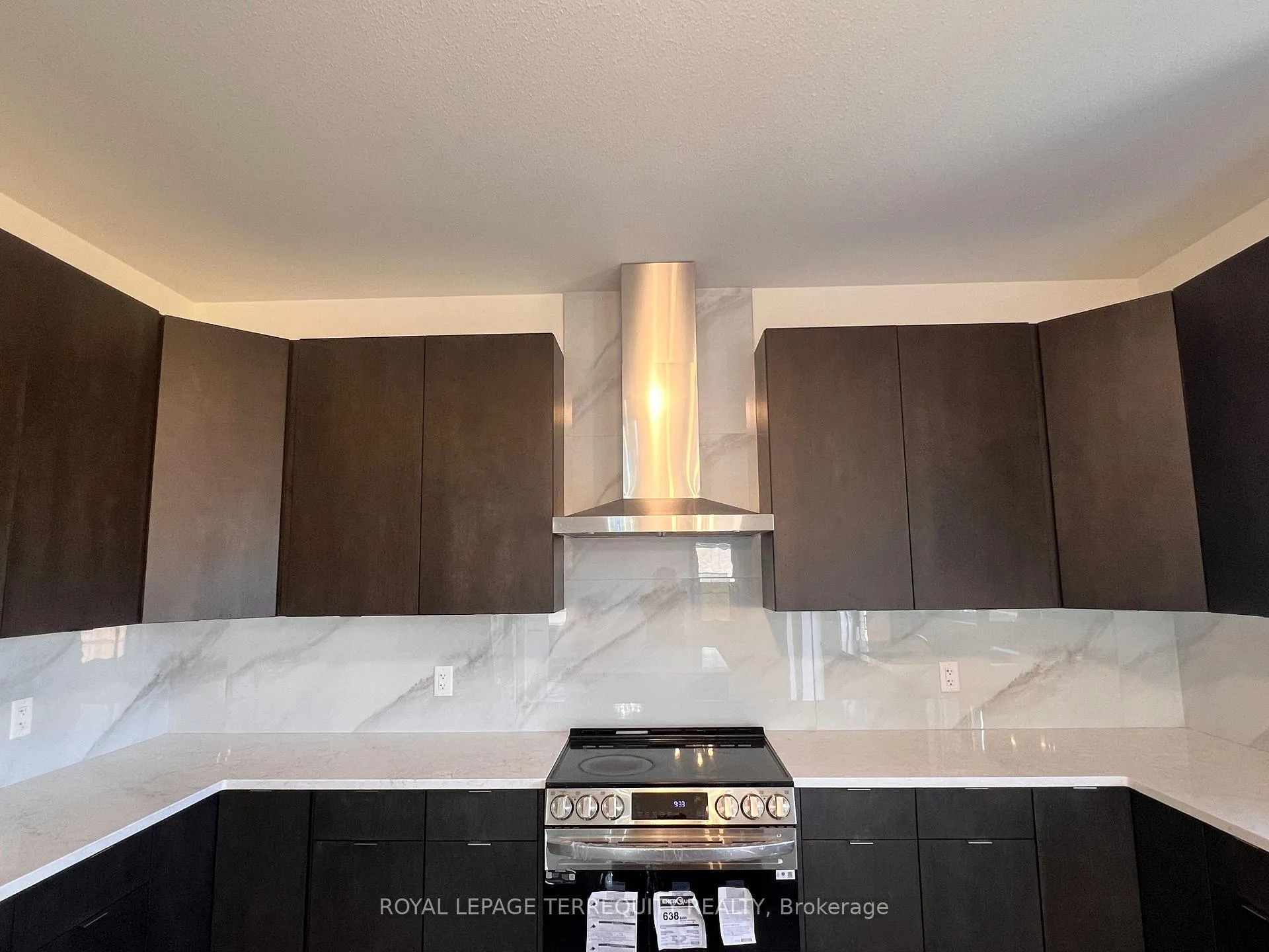 Photo 16 of 119 Acacia Road, Pelham, Fonthill — HOMEH