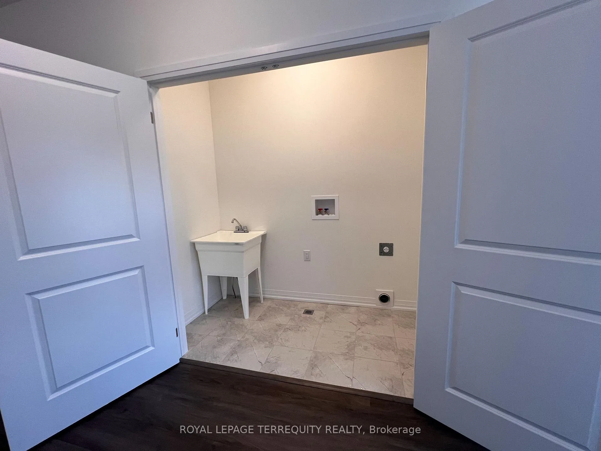Photo 37 of 119 Acacia Road, Pelham, Fonthill — HOMEH