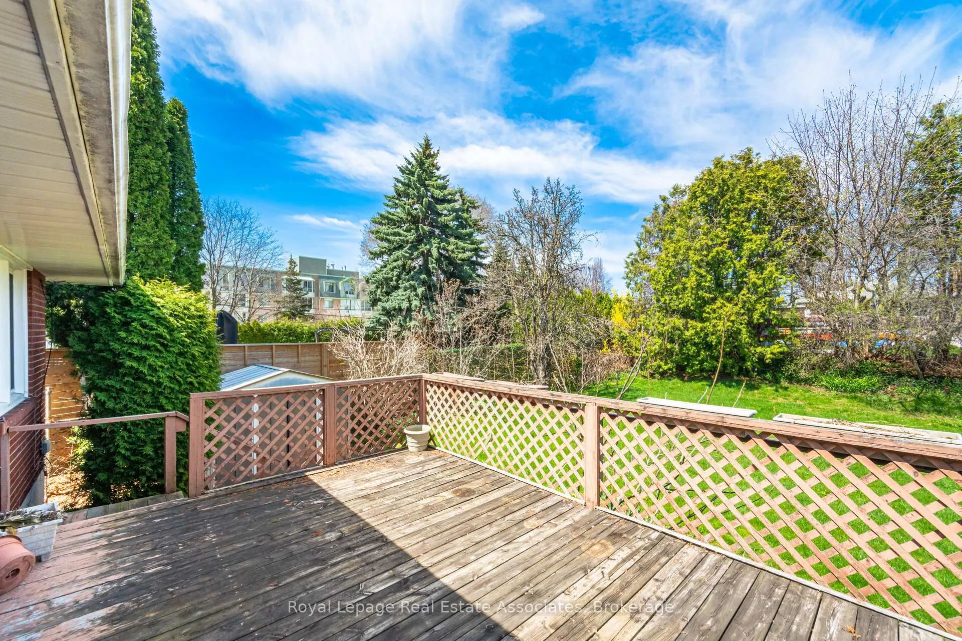 Photo 49 of 38 Renault Crescent, Etobicoke, Humber Heights — HOMEH