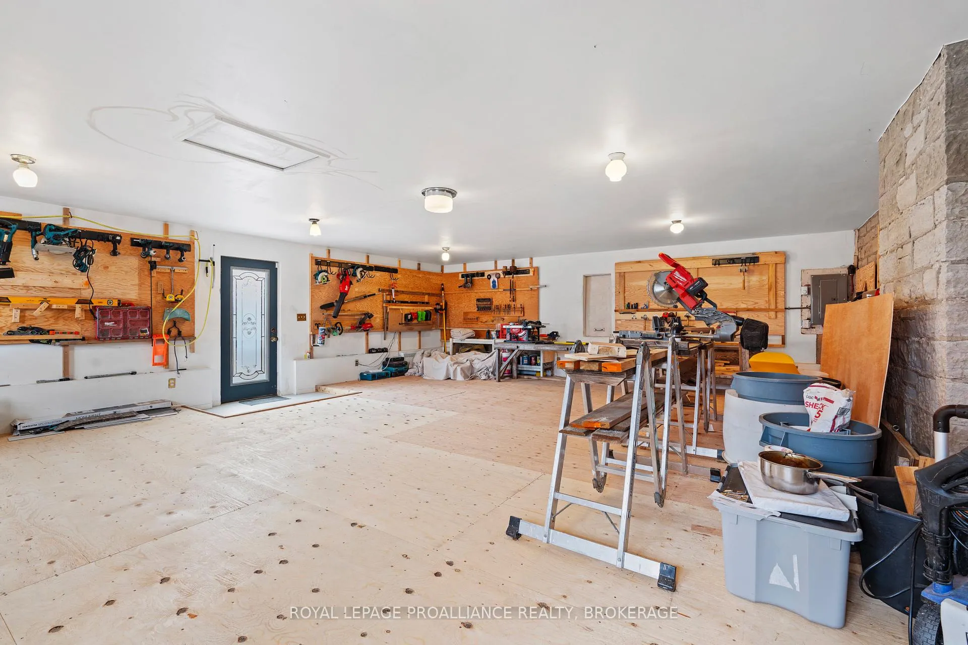 Photo 35 of 3958 Harrowsmith Road, Frontenac, Frontenac South — HOMEH